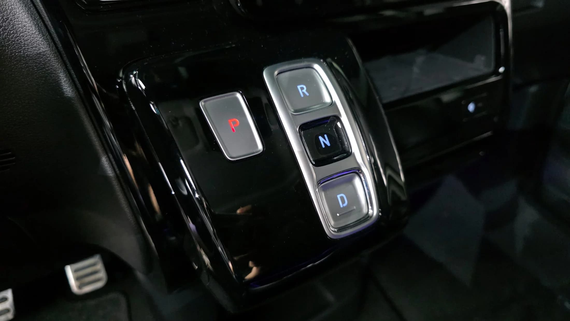 Hyundai Staria 4WD Lounge 9-Seater Inspiration, 2023 г. 26235 км. — фото 9