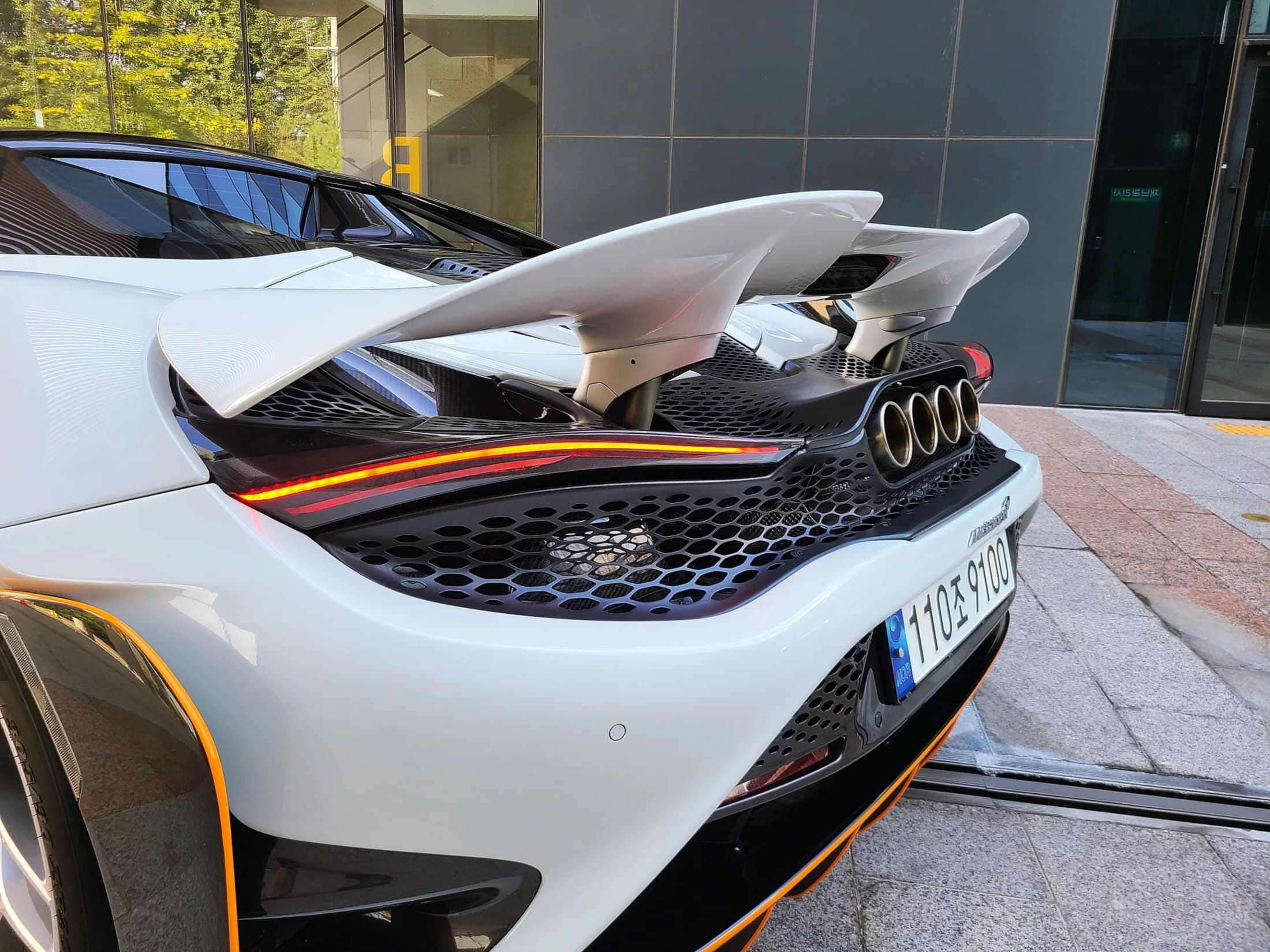 Mclaren 765LT 4.0 Spider, 2022 г. 466 км. — фото 17