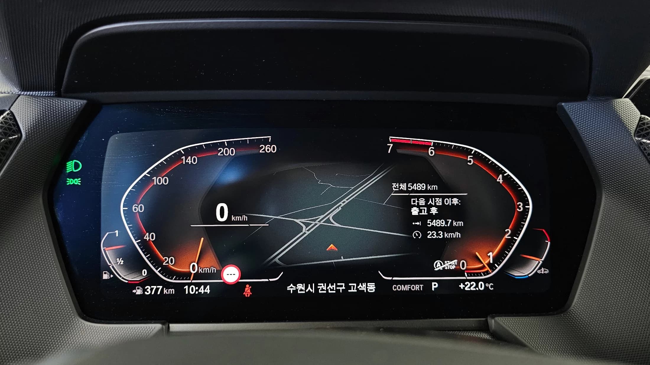 BMW 1-Series 120i Sports, 2023 г. 5513 км. — фото 8