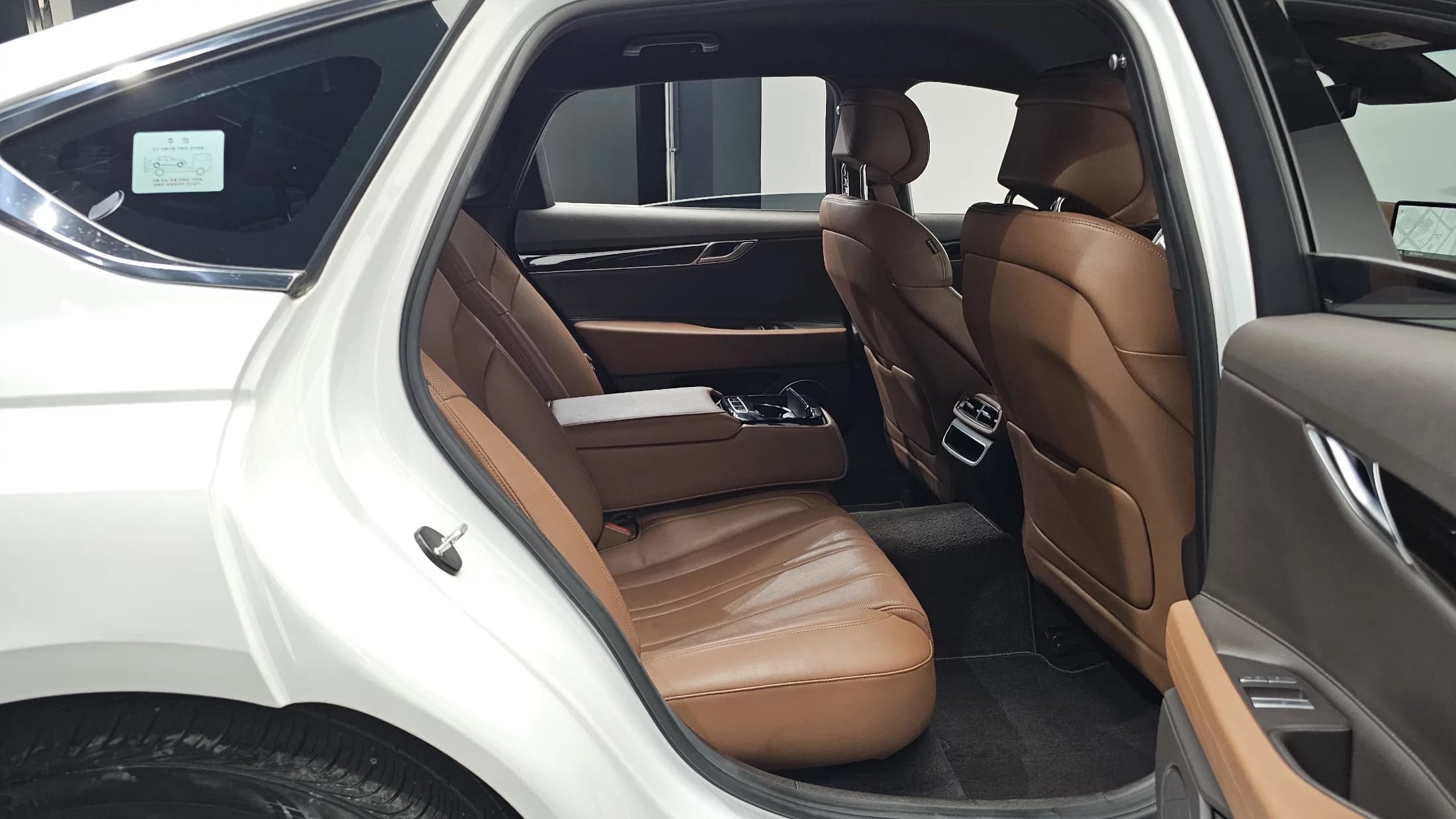 Genesis G80 Gasoline 2.5 Turbo AWD, 2021 г. 127845 км. — фото 12