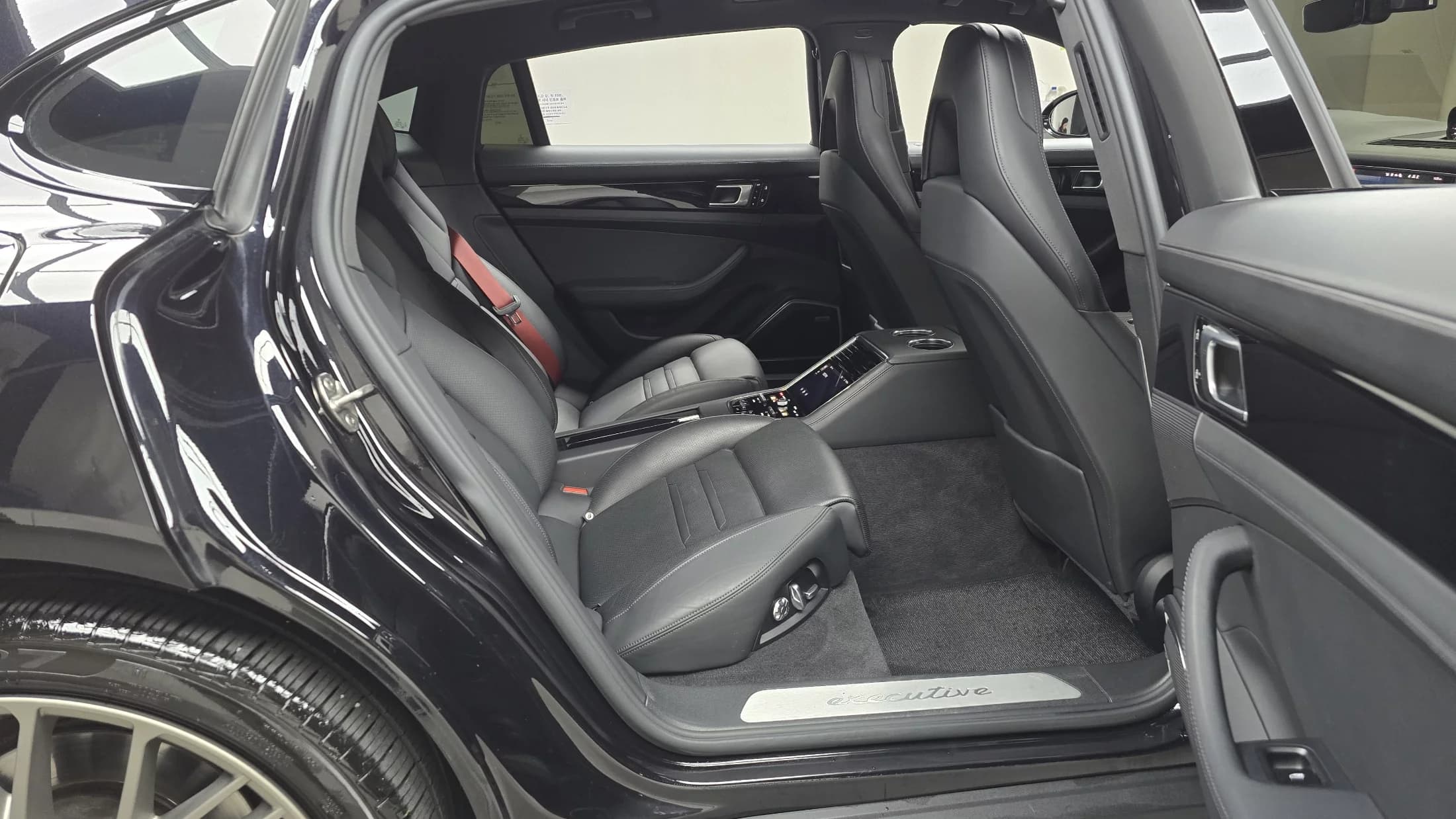 Porsche PANAMERA 2.9 AWD Executive, 2021 г. 74016 км. — фото 12