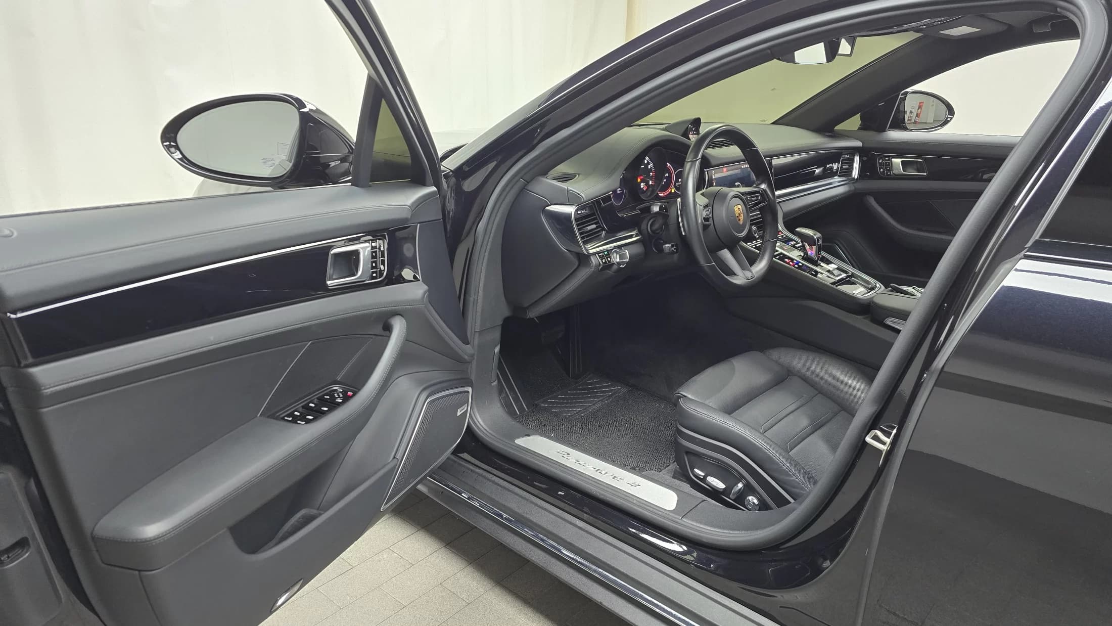 Porsche PANAMERA 2.9 AWD Executive, 2021 г. 74016 км. — фото 10