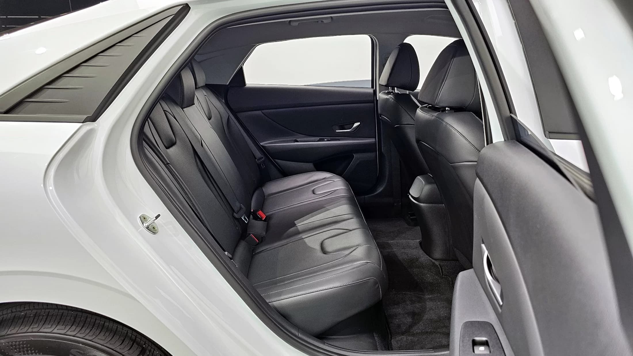 Hyundai AVANTE (Хендай Элантра) Smart, гибрид, 2022 г. 15475 км. — фото 12