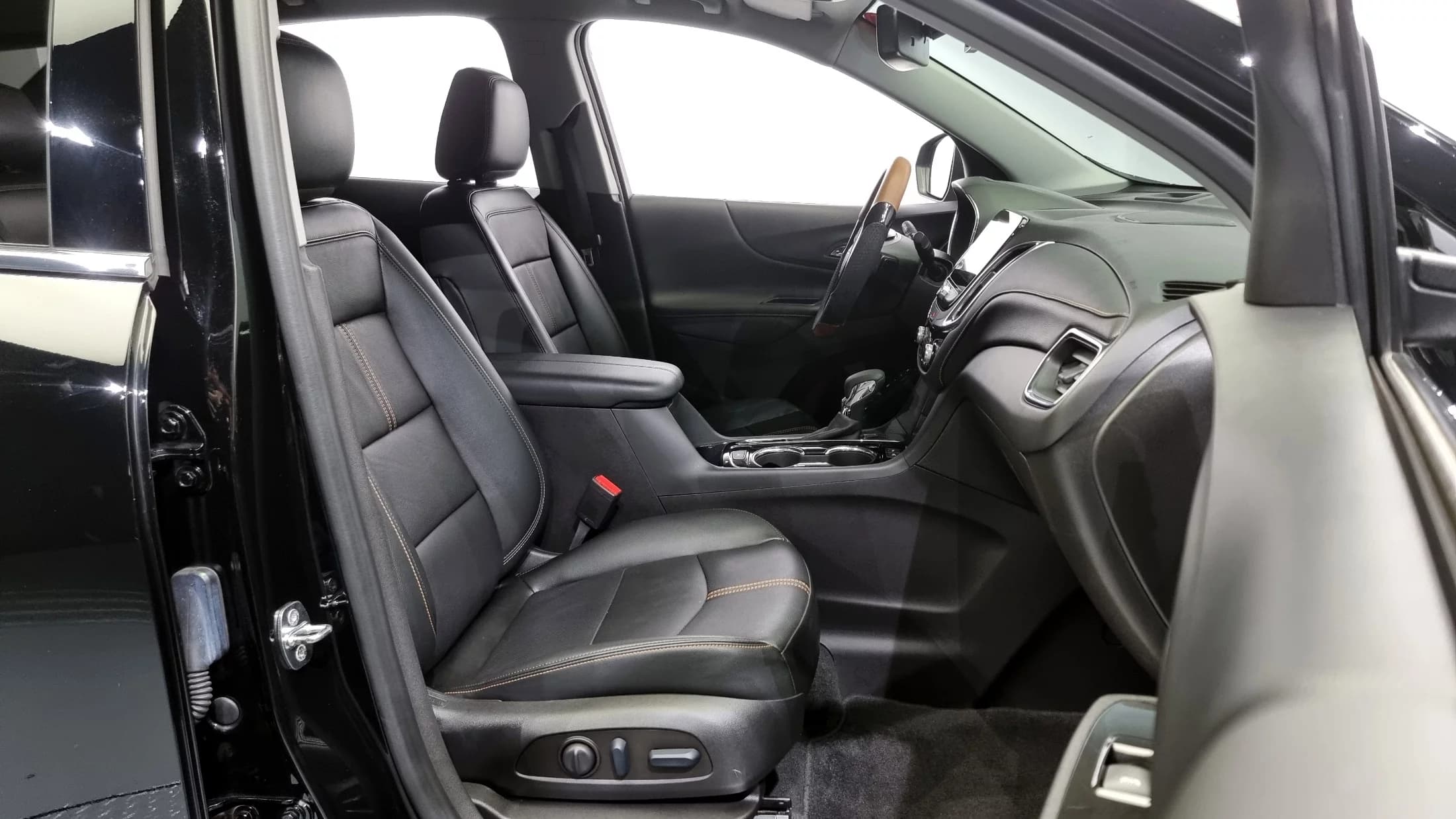 Daewoo Equinox 2WD Premier Exclusive, 2022 г. 42525 км. — фото 11
