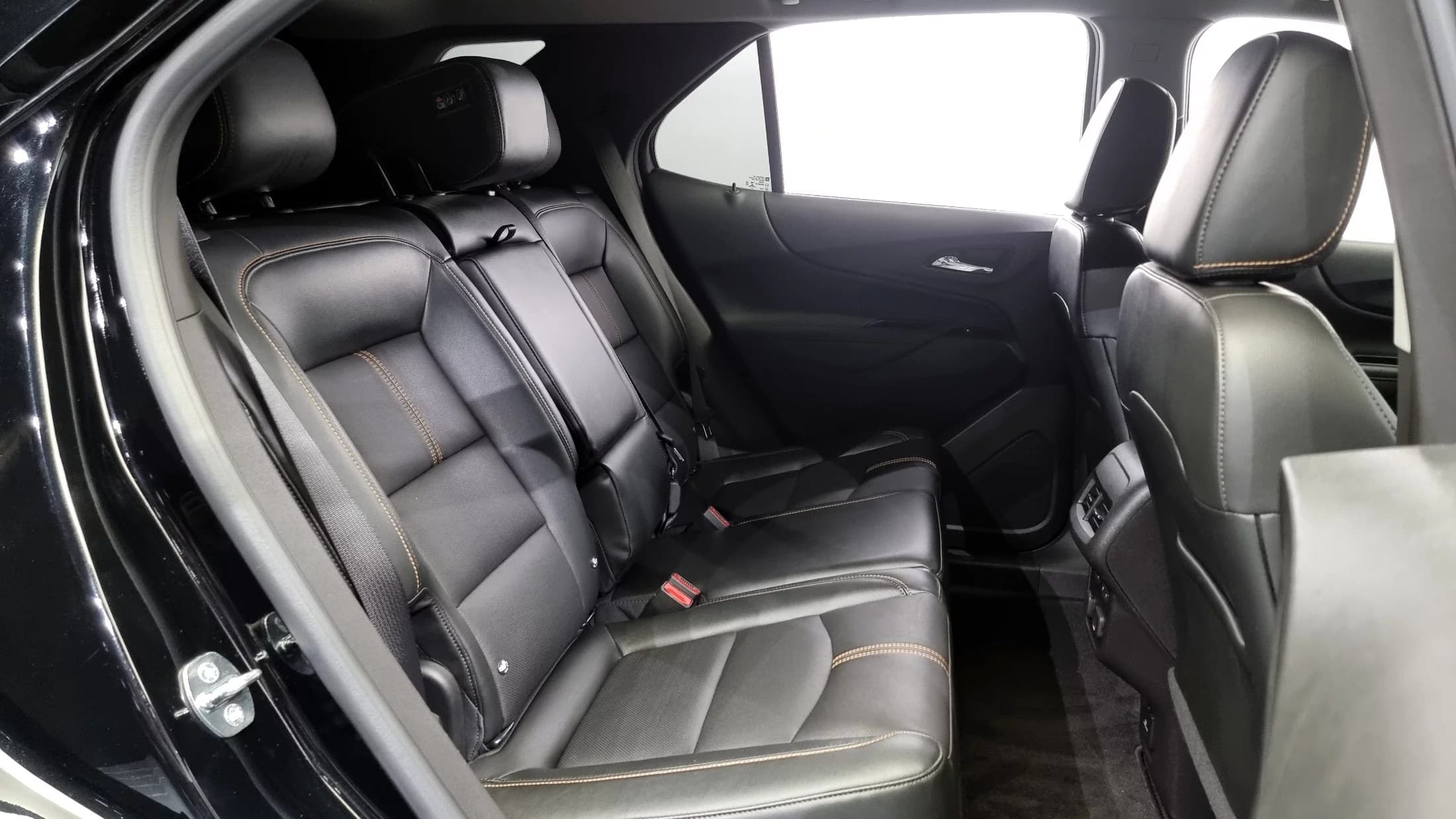 Daewoo Equinox 2WD Premier Exclusive, 2022 г. 42525 км. — фото 12