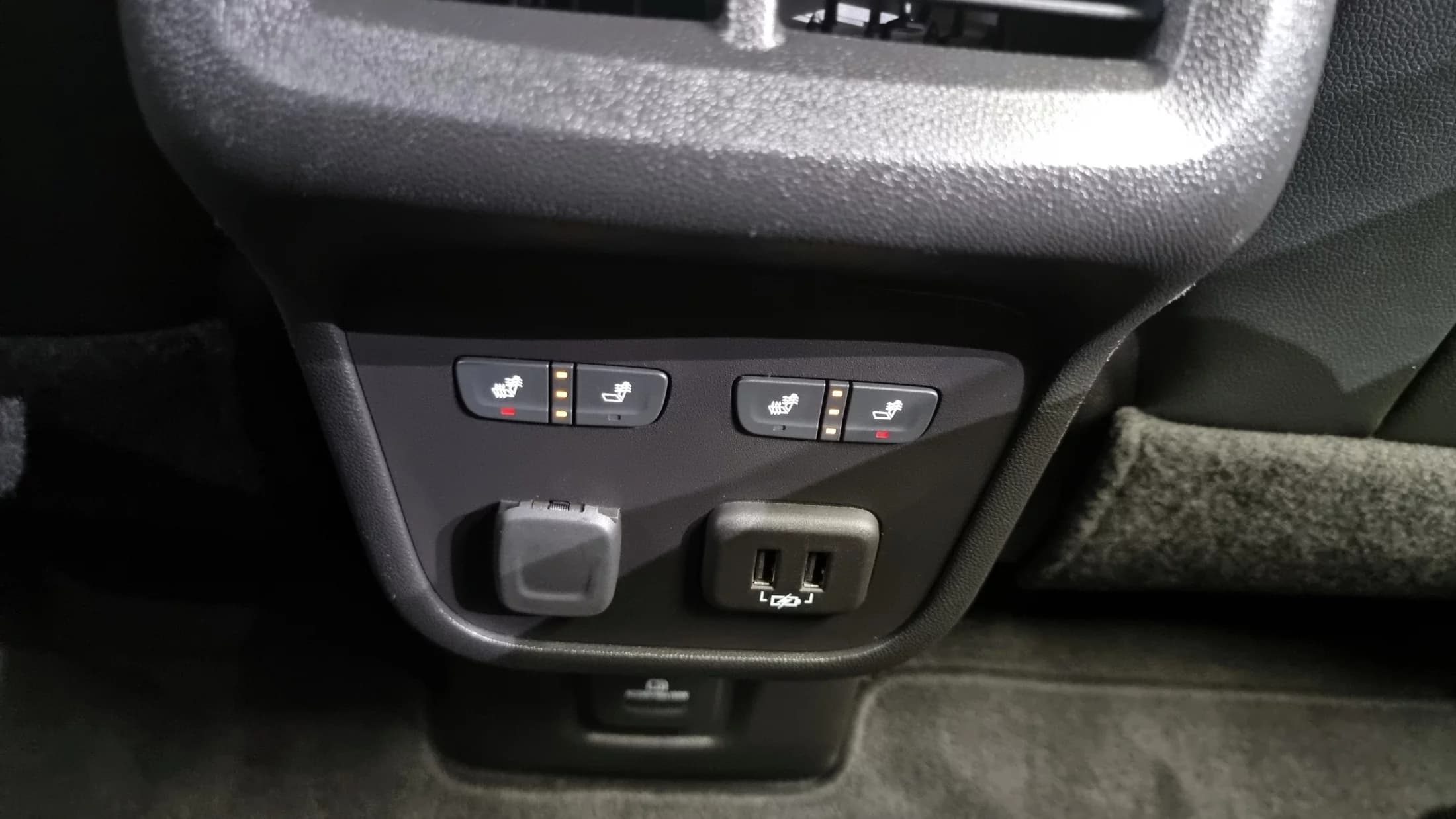 Daewoo Equinox 2WD Premier Exclusive, 2022 г. 42525 км. — фото 18