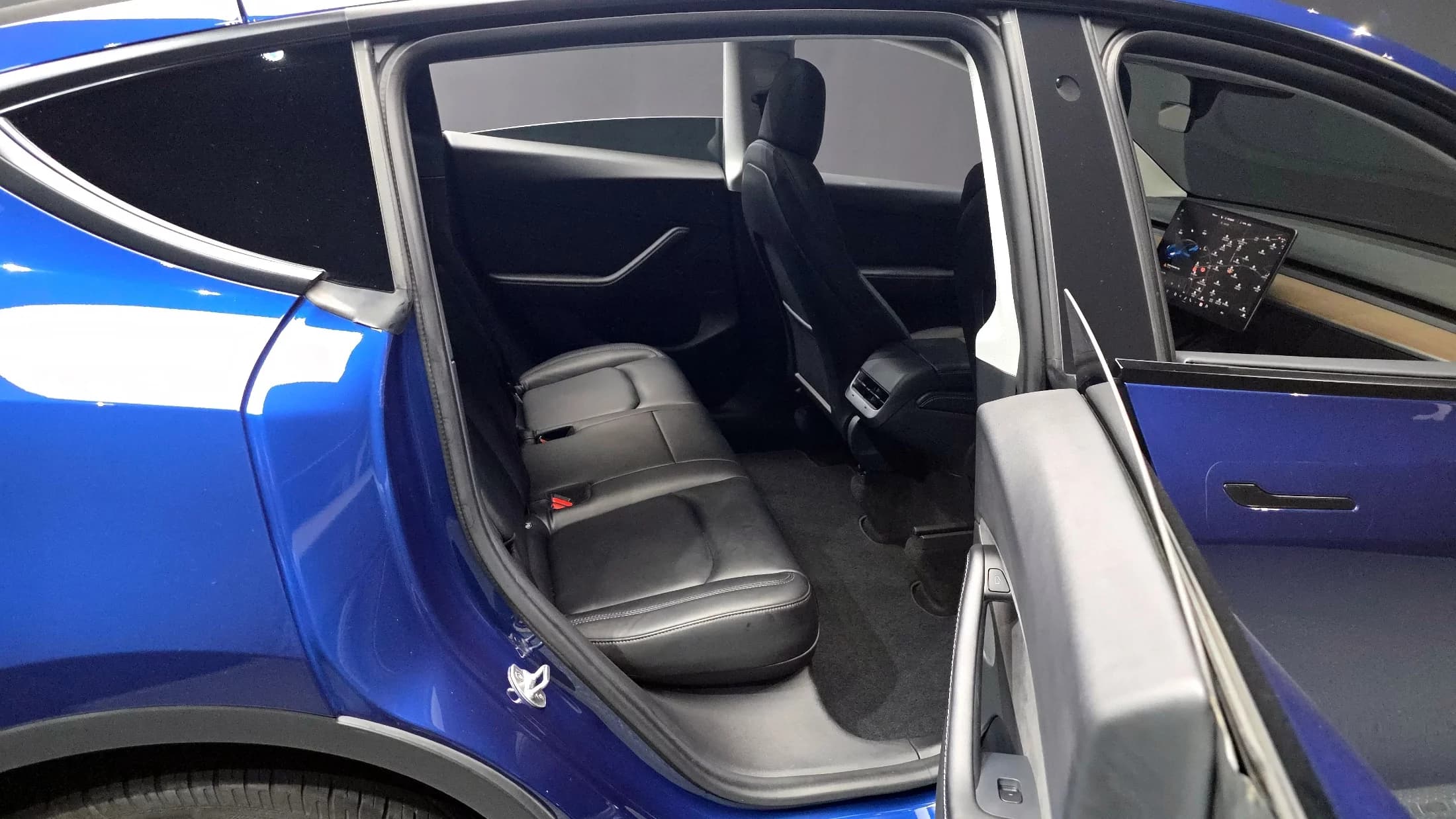 Tesla Model Y Standard Range, электромобиль, 2021 г. 43542 км. — фото 12