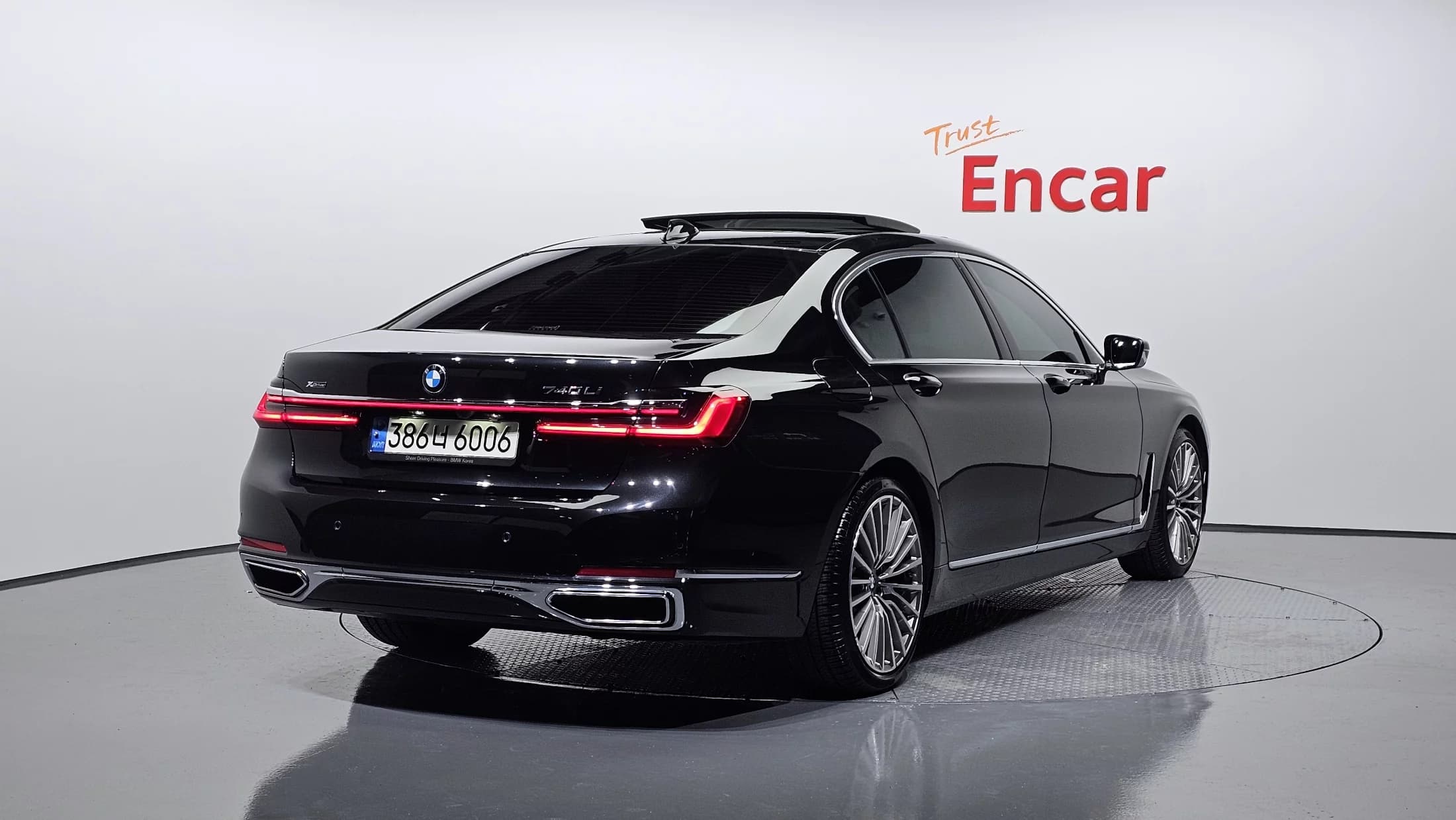BMW 7-Series 740Li xDrive Design Pure Excellence, 2021 г. 51516 км. — фото 2