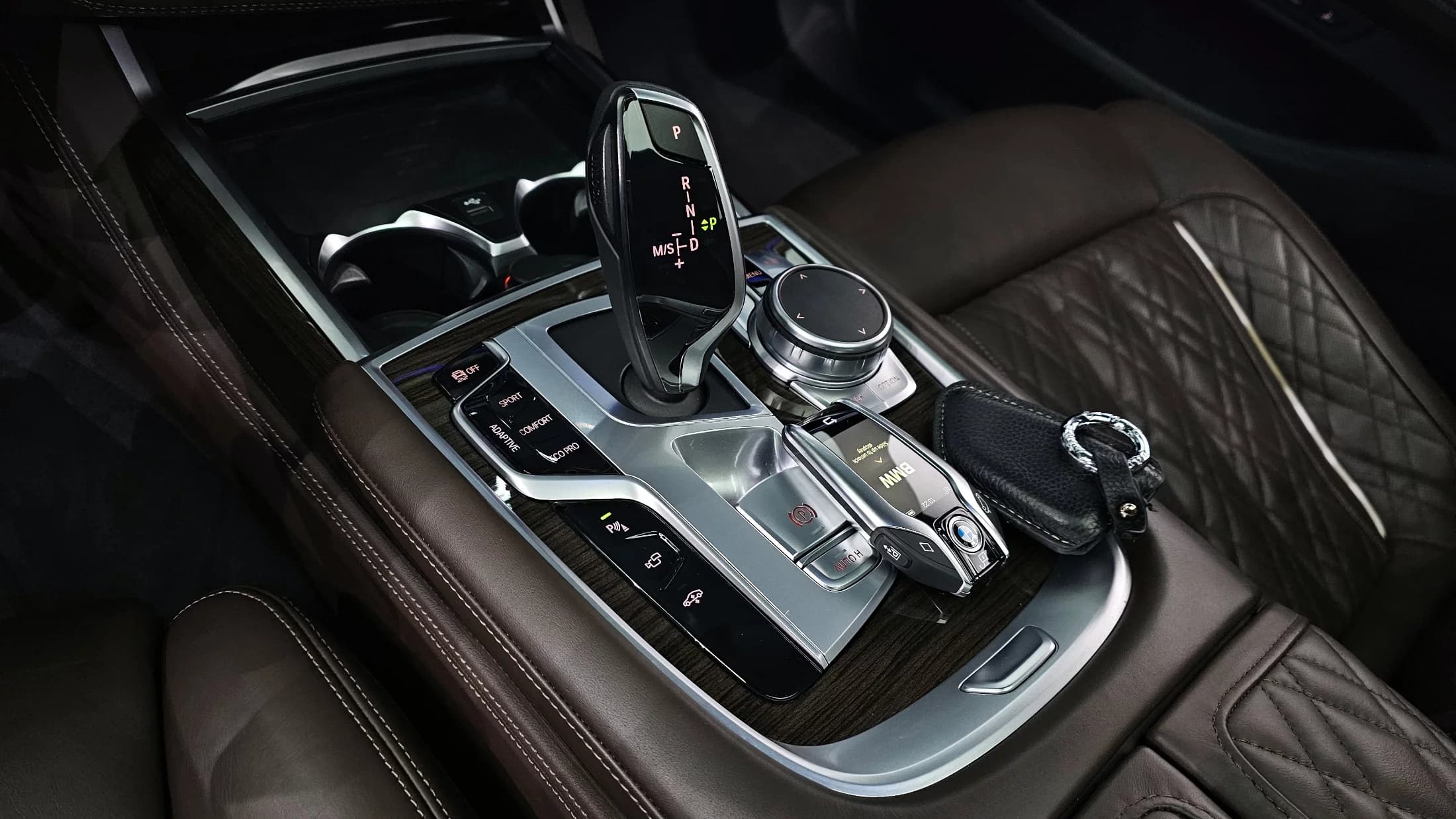 BMW 7-Series 740Li xDrive Design Pure Excellence, 2021 г. 51516 км. — фото 9