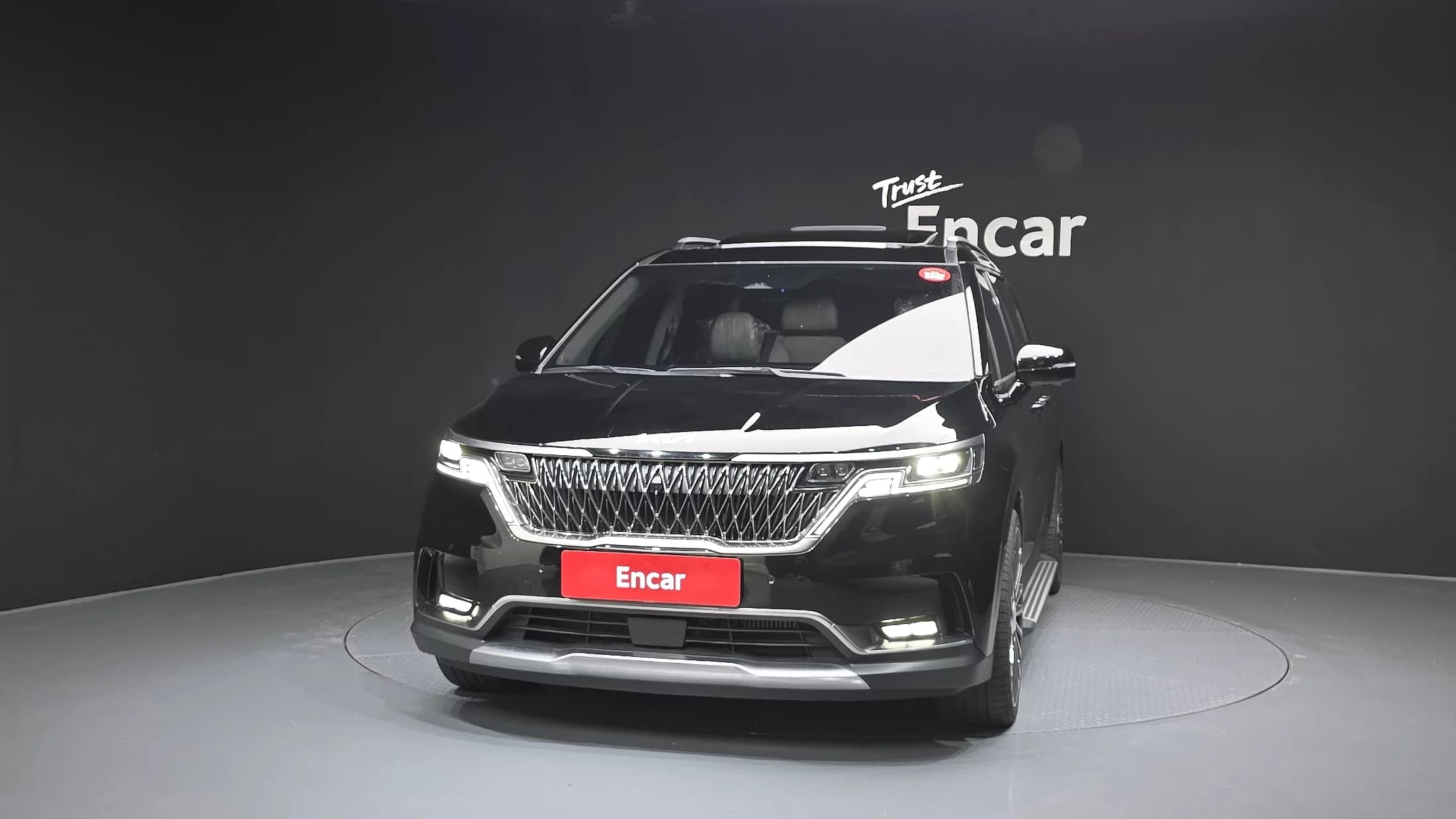 Kia Carnival 7-Seater Signature, 2023 г. 38864 км. — фото 3