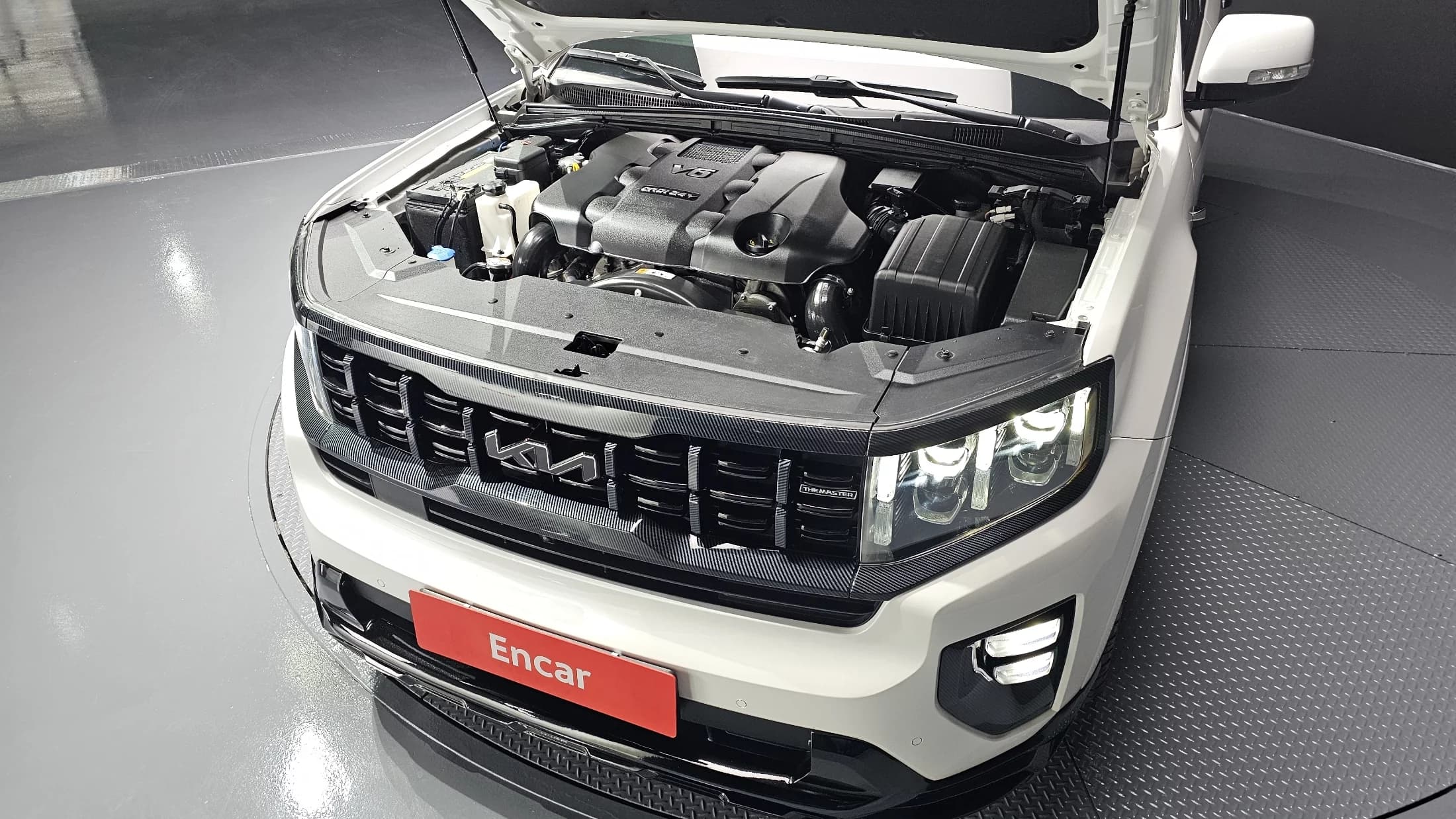 Kia Mohave Diesel 3.0 4WD 5-Seater Masters, 2023 г. 69673 км. — фото 6