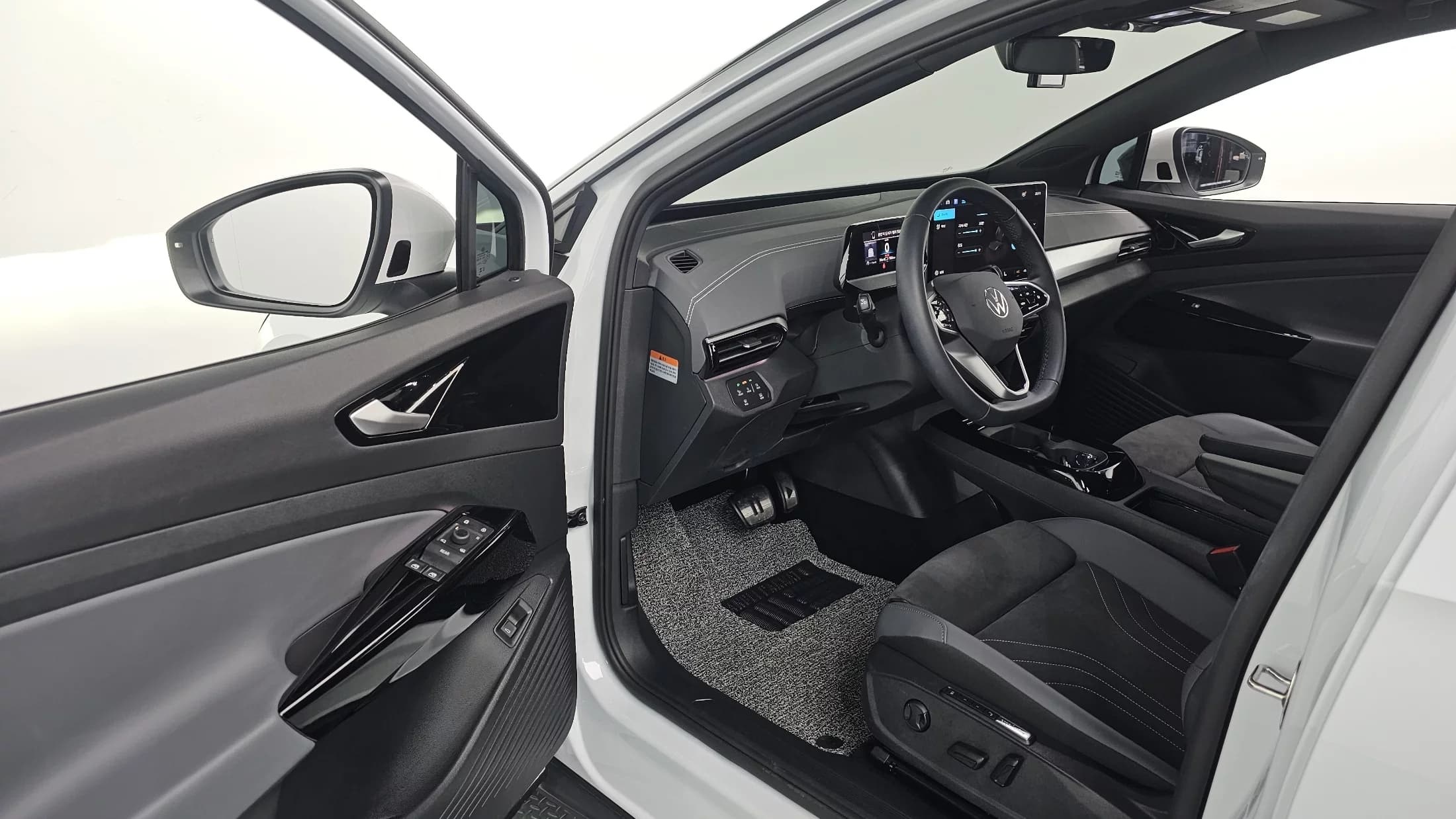 Volkswagen ID.5 Pro, электромобиль, 2025 г. 2881 км. — фото 11
