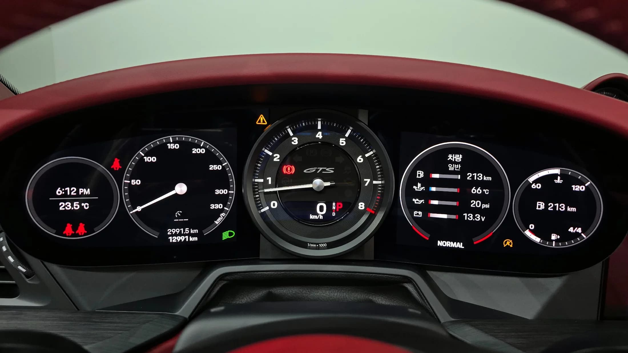 Porsche 911 Carrera 4 GTS Cabriolet, 2023 г. 13085 км. — фото 8