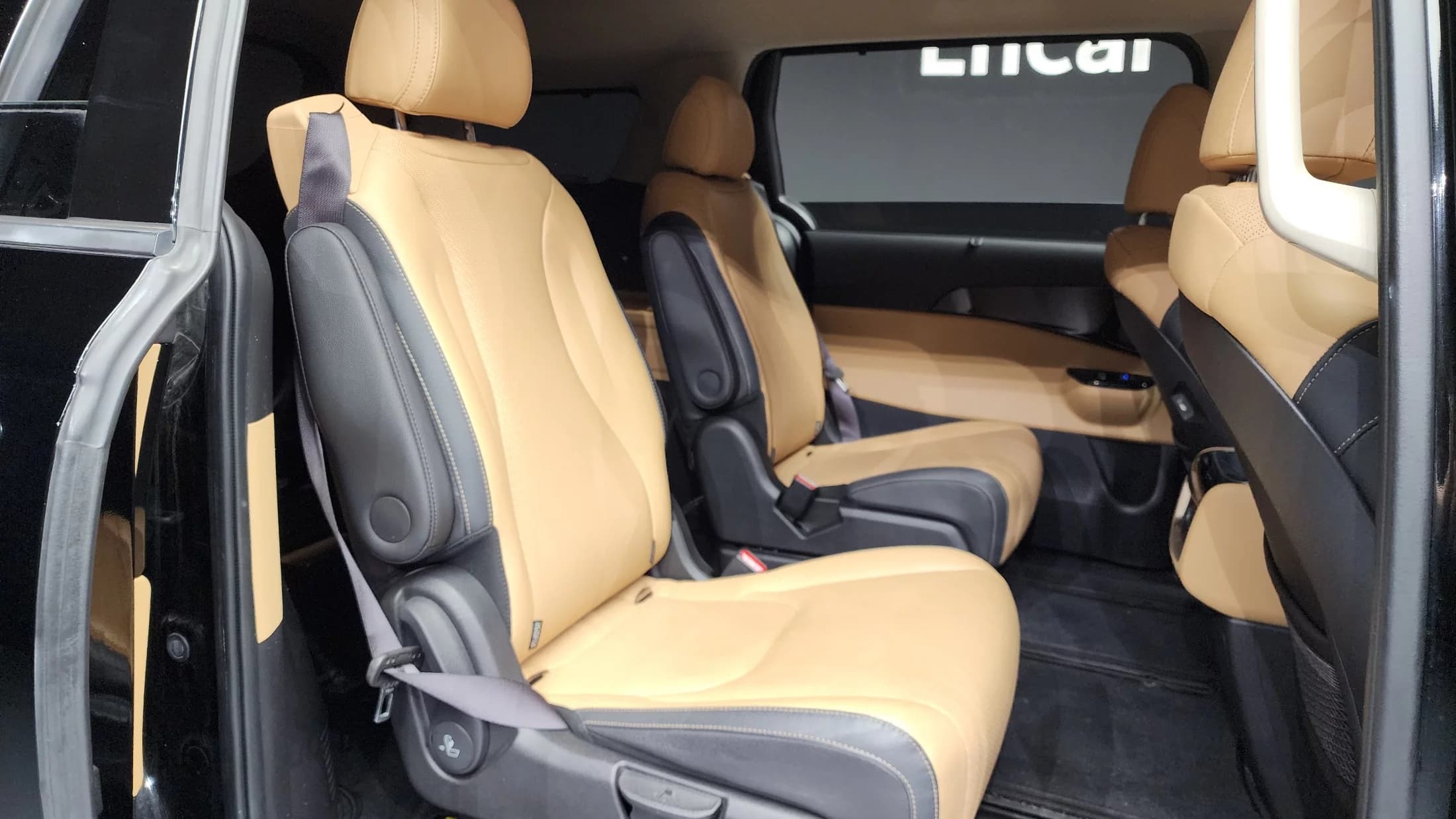 Kia Carnival Gasoline 7-Seater Outdoor Noblesse, 2022 г. 36438 км. — фото 12