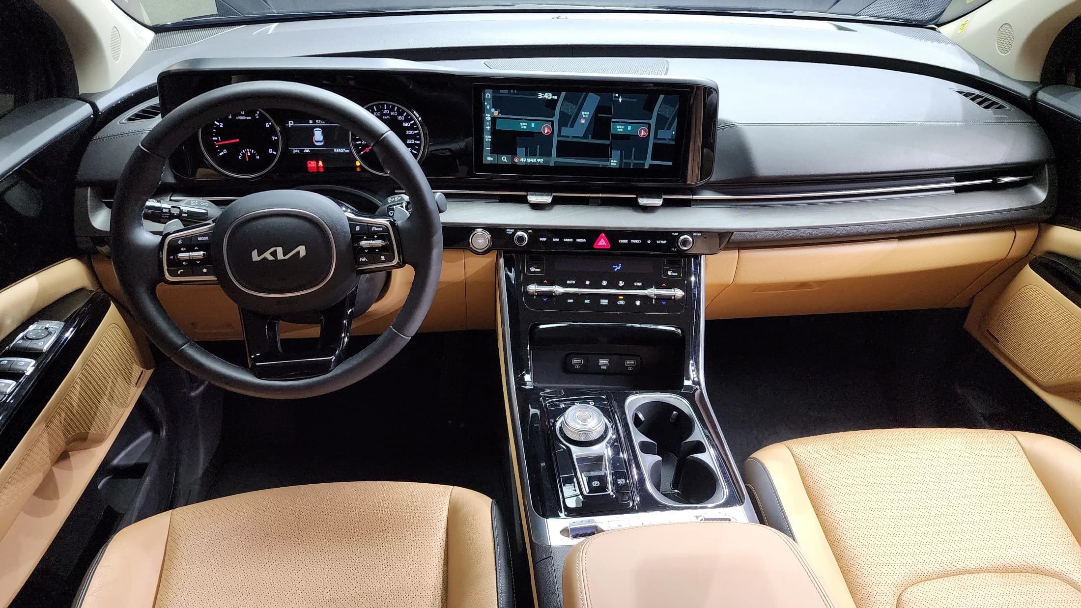 Kia Carnival Gasoline 7-Seater Outdoor Noblesse, 2022 г. 36438 км. — фото 7