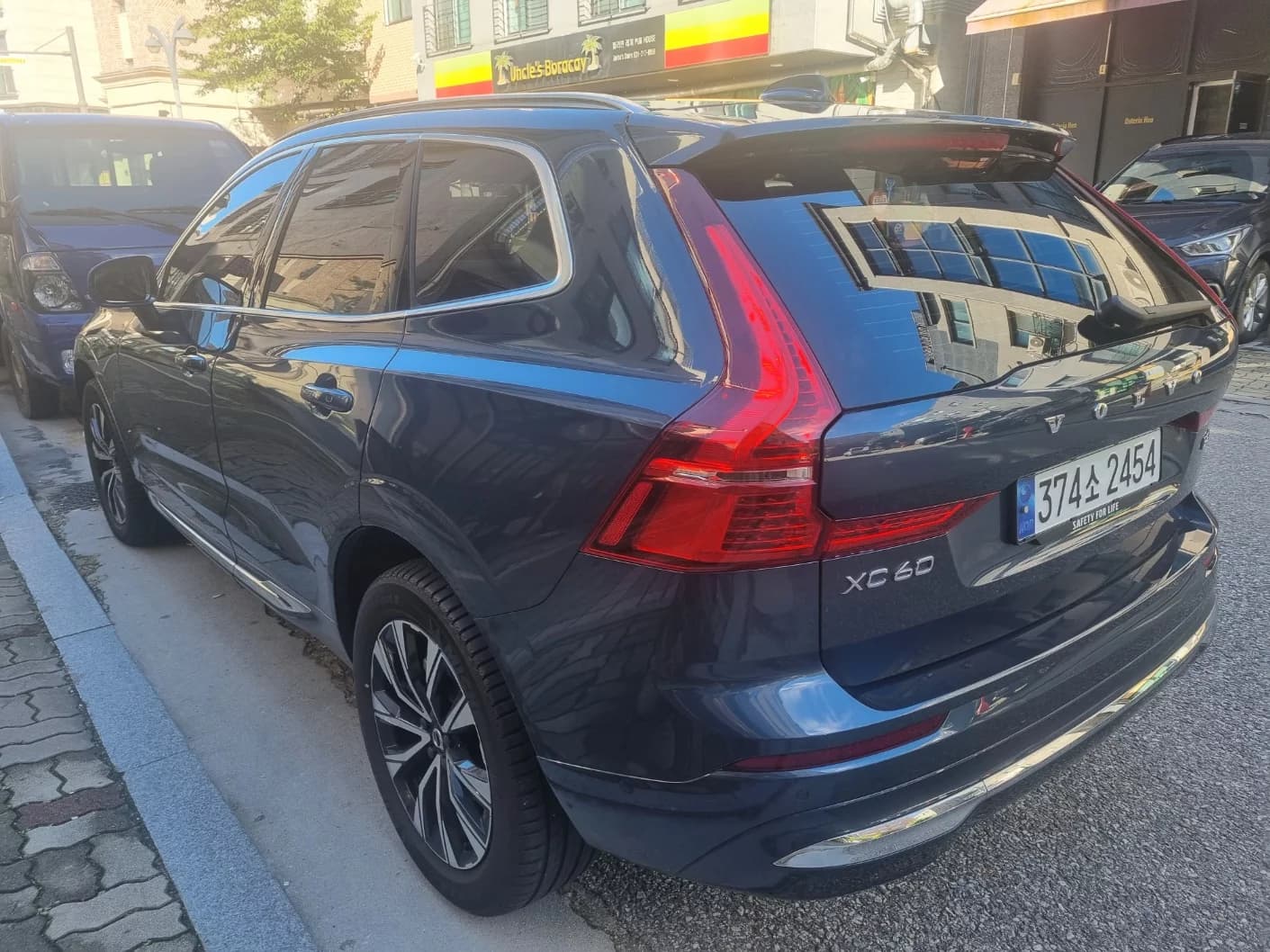 Volvo XC60 B5 Ultimate Bright, 2023 г. 20614 км. — фото 4
