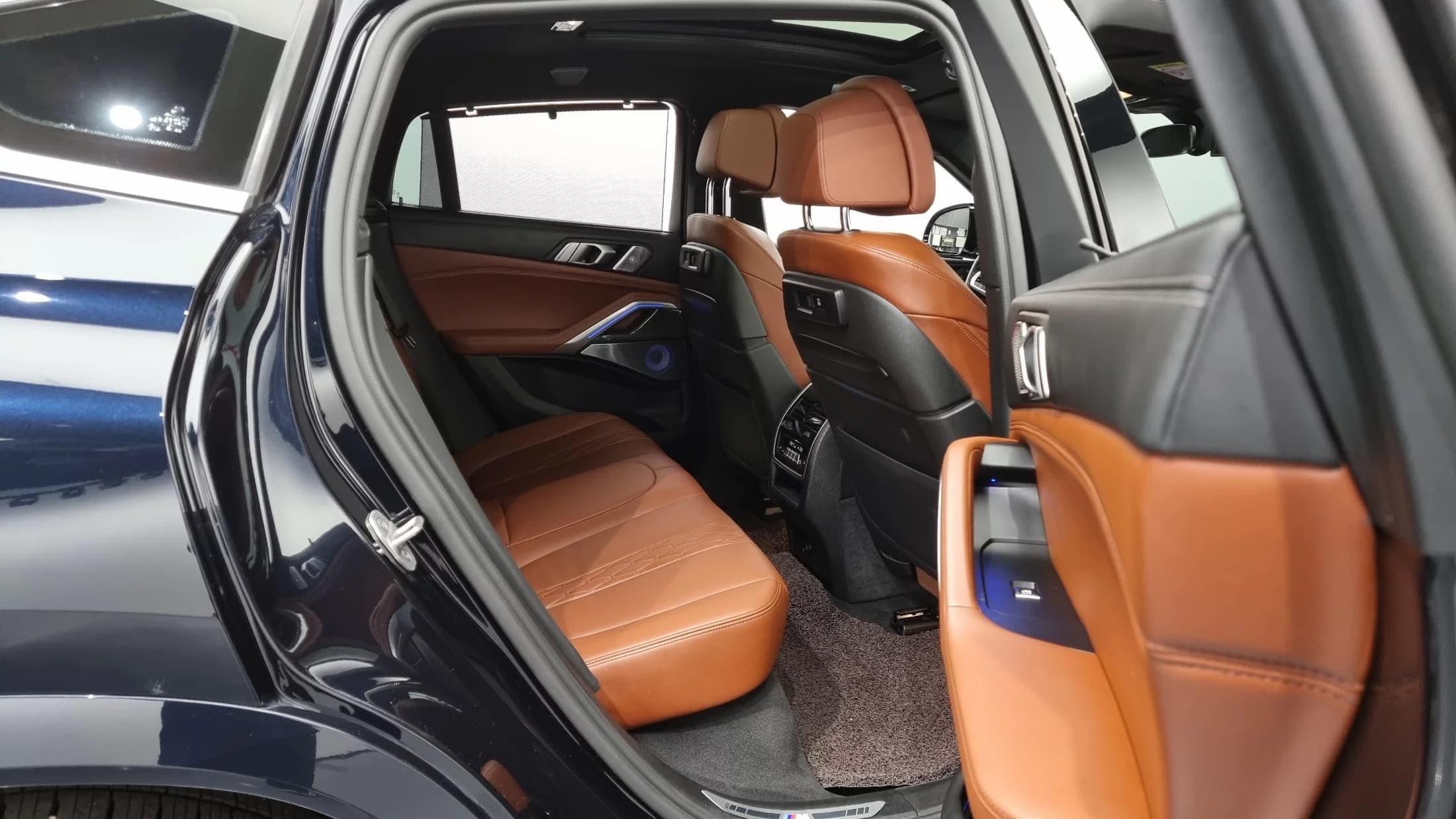 BMW X6 M50i, 2021 г. 103700 км. — фото 12