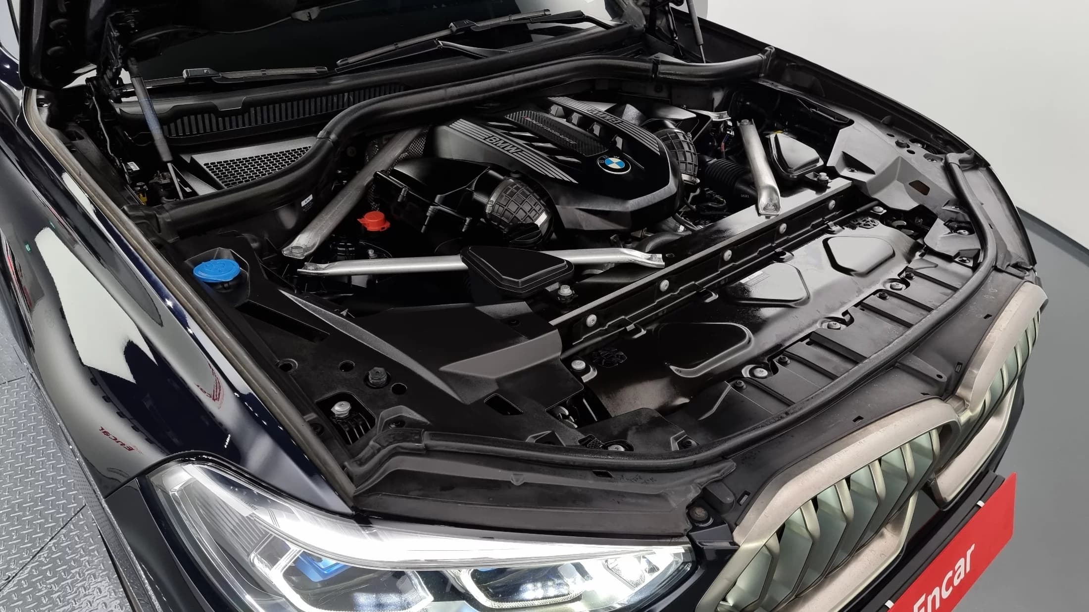 BMW X6 M50i, 2021 г. 103700 км. — фото 6