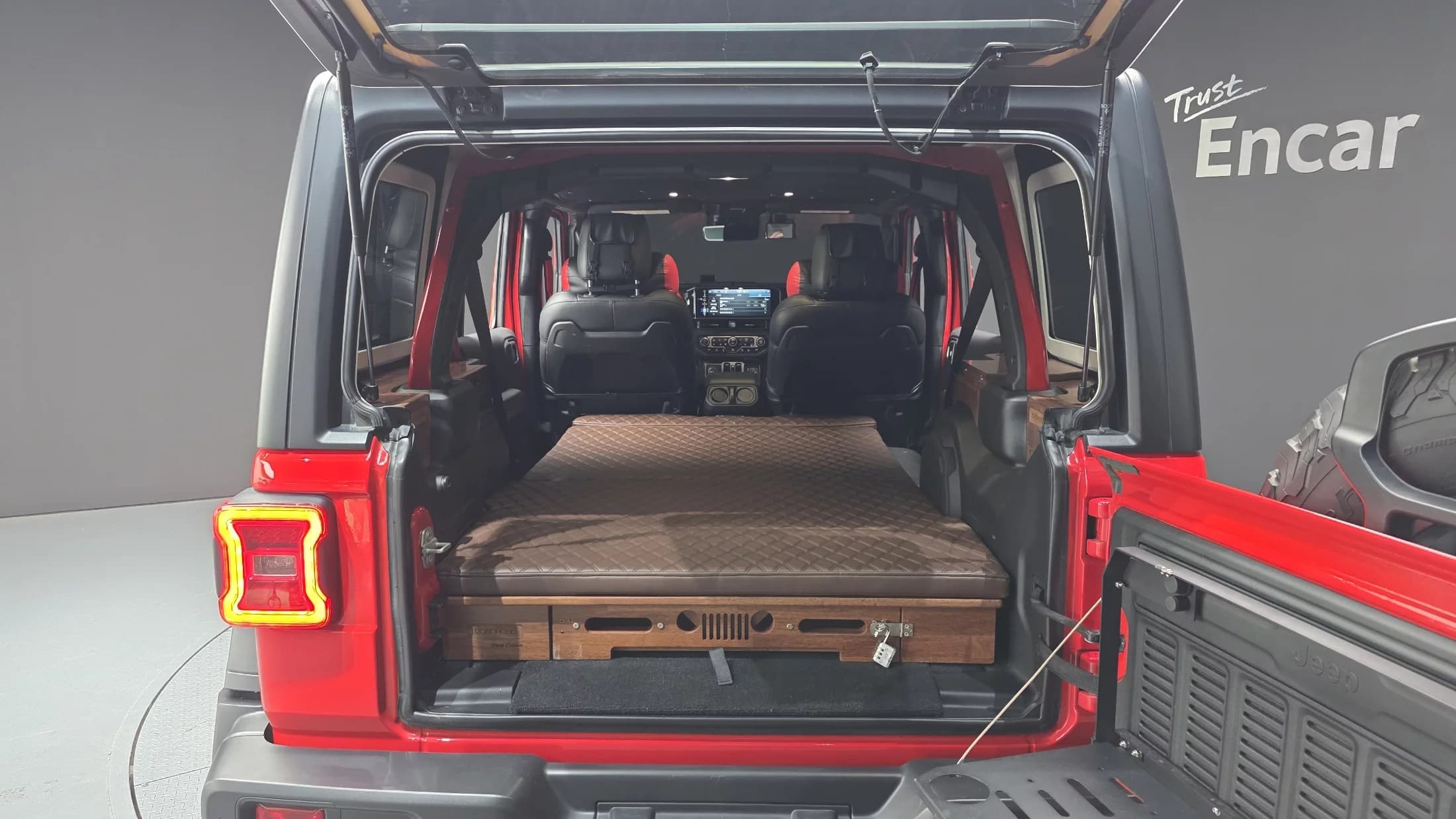 Jeep WRANGLER 2.0 Rubicon 4Door, 2024 г. 15921 км. — фото 19