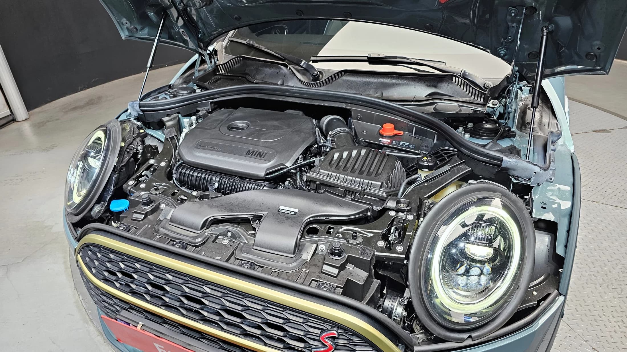 MINI Clubman Untold Edition 2nd Gen, 2023 г. 10680 км. — фото 6