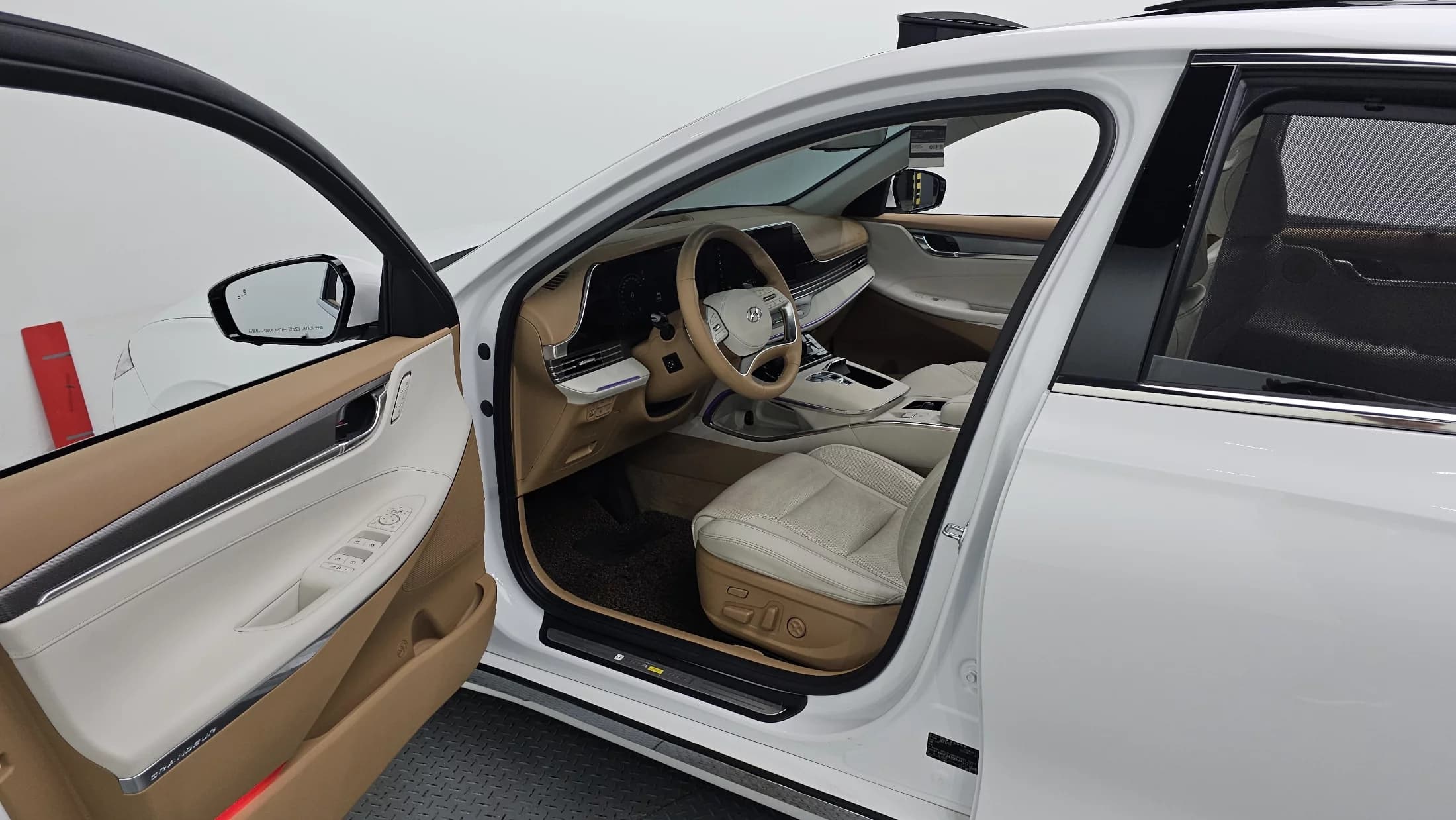 Hyundai Grandeur 3.3 Exclusice, 2021 г. 48506 км. — фото 10