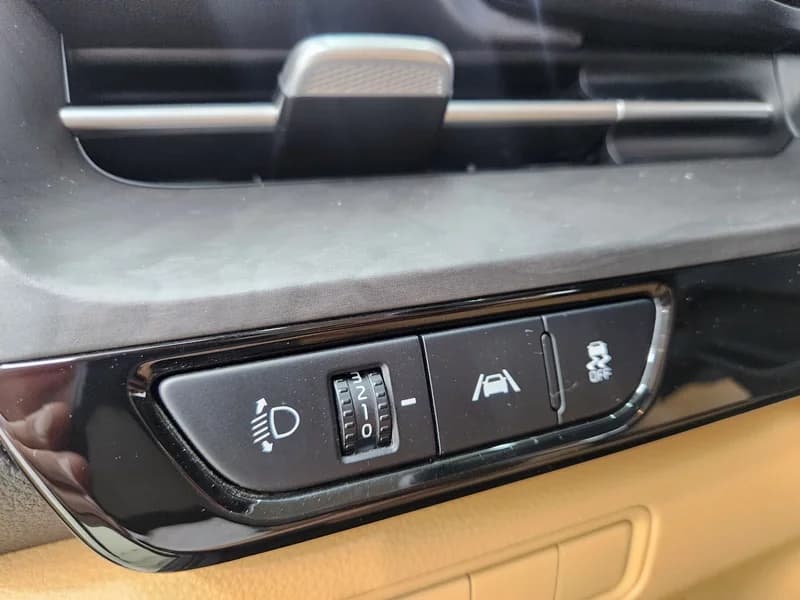 Kia Carnival 11-Seater Prestige, 2021 г. 121487 км. — фото 19