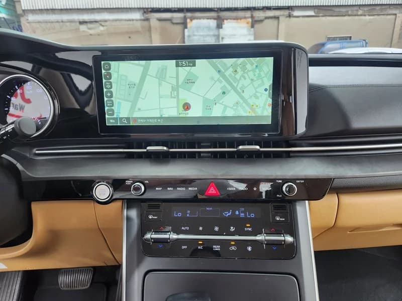 Kia Carnival 11-Seater Prestige, 2021 г. 121487 км. — фото 10