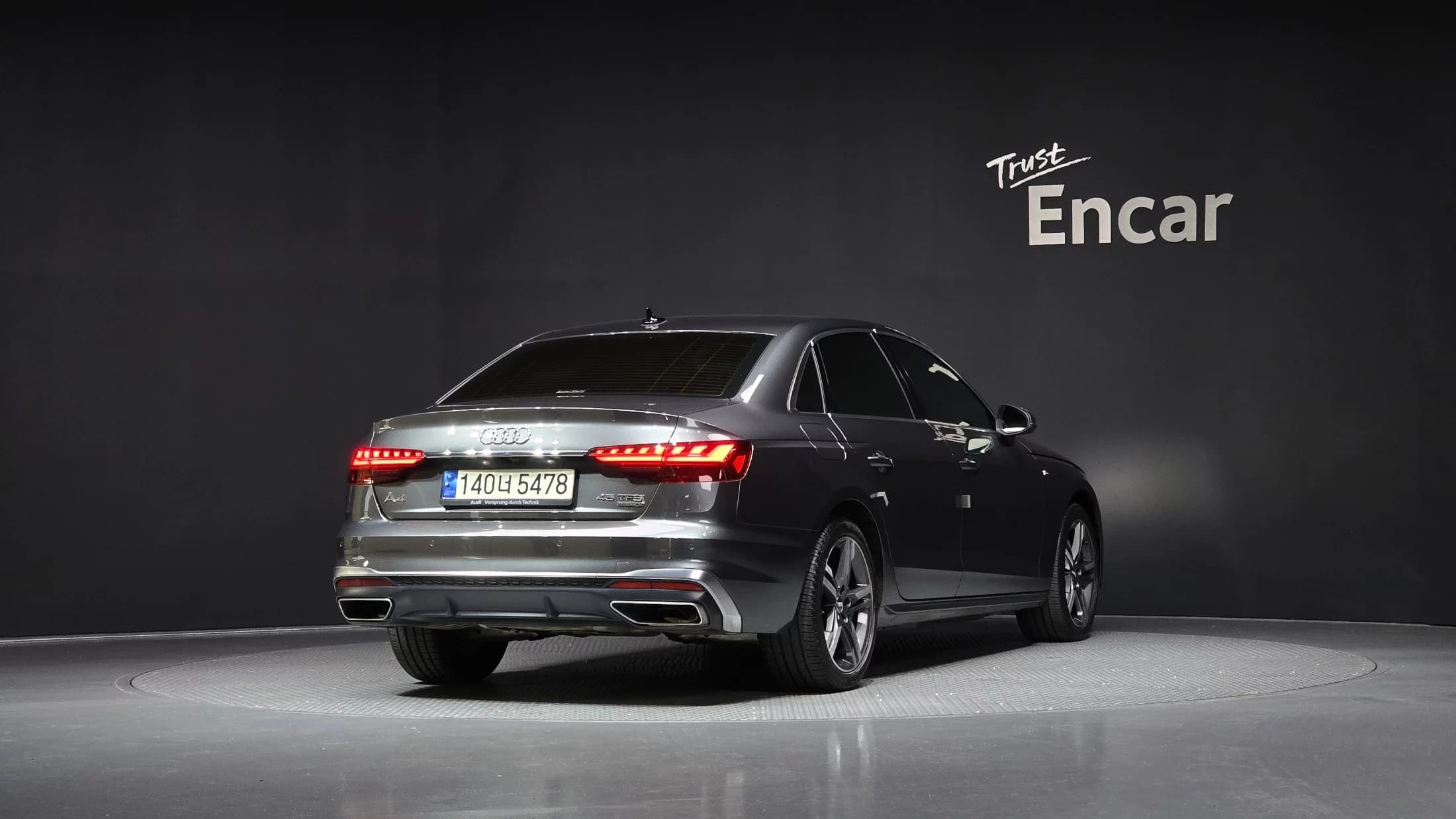 Audi A4 45 TFSI Quattro Premium, 2021 г. 44920 км. — фото 2
