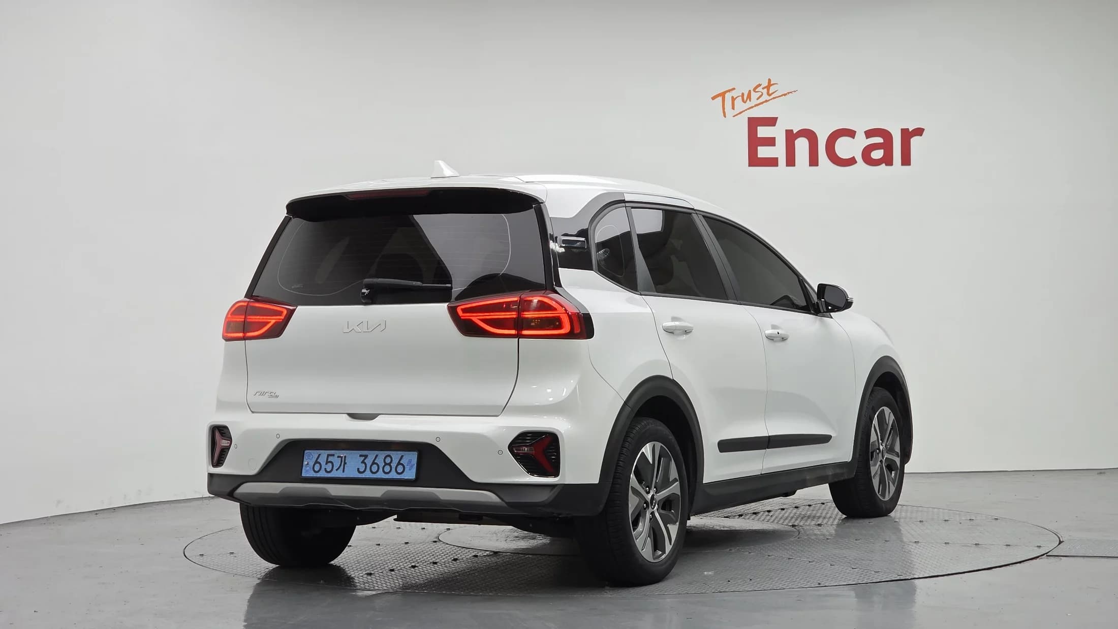 Kia Niro Earth, электромобиль, 2022 г. 126608 км. — фото 4