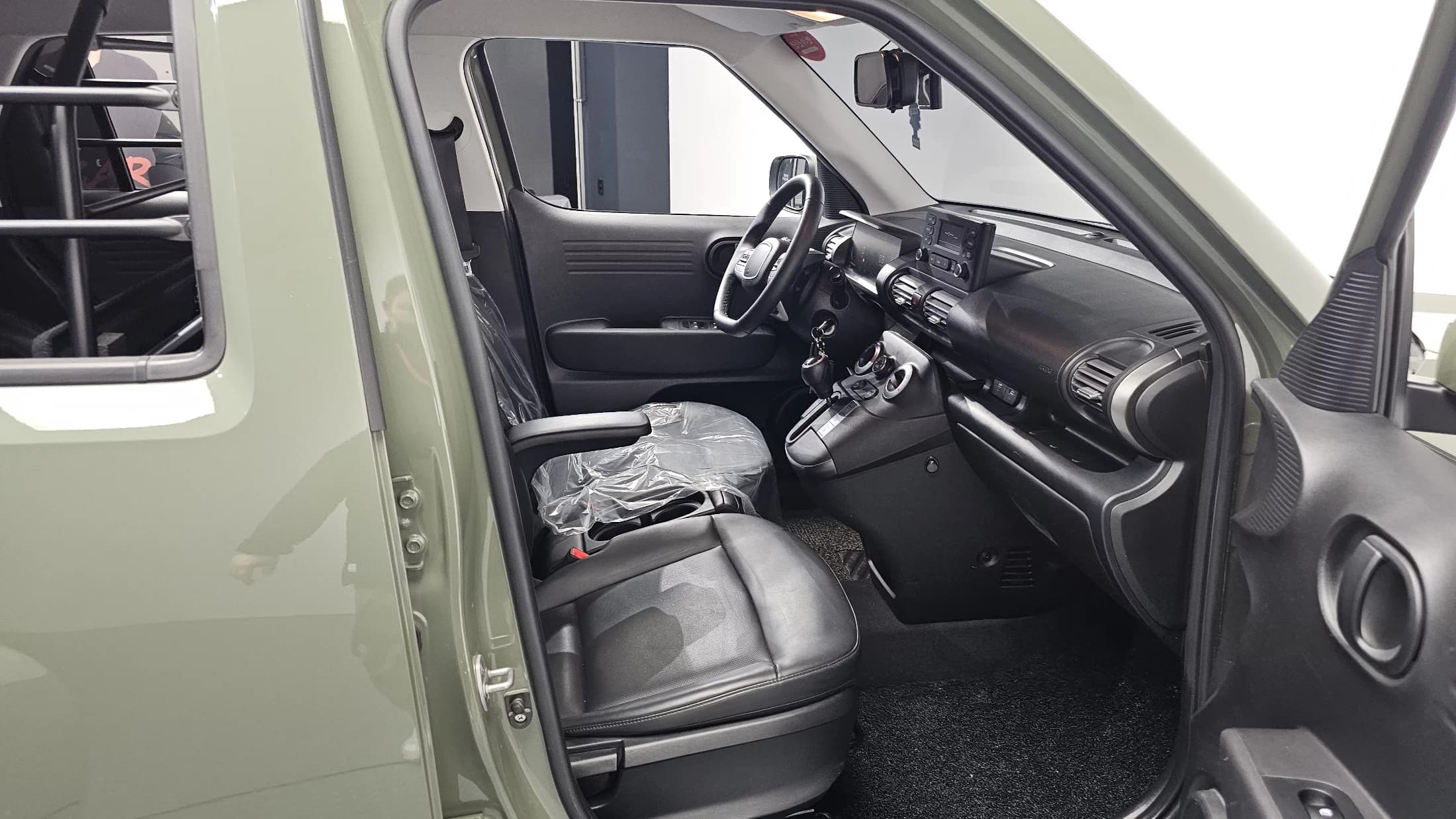 Hyundai Casper Turbo Van Smart, 2022 г. 75857 км. — фото 11