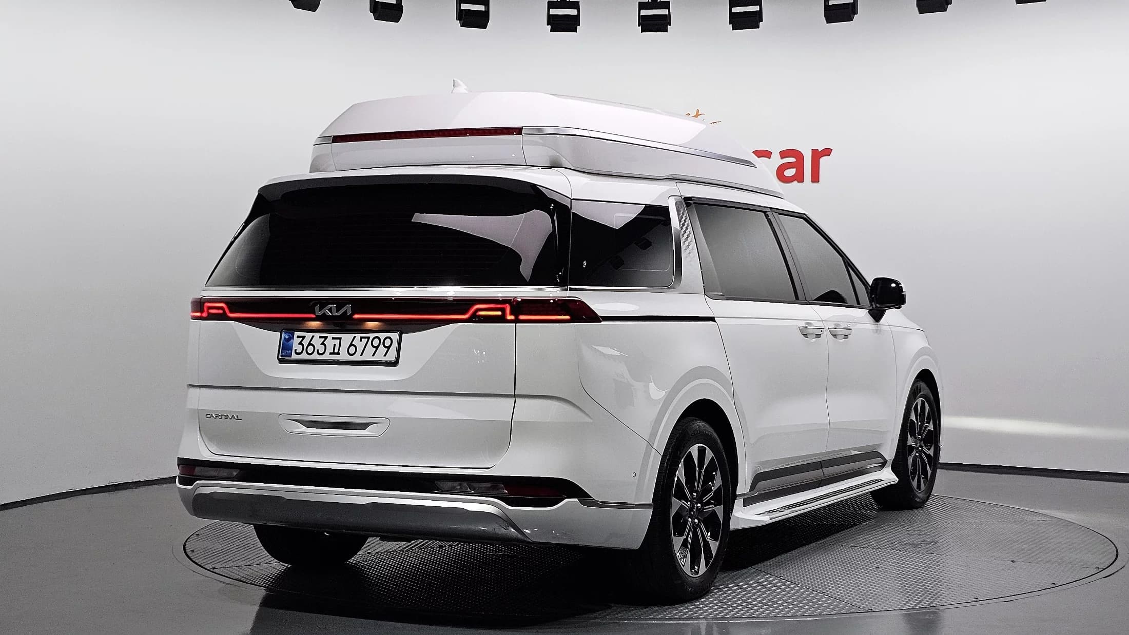 Kia Carnival Gasoline 9-Seater Hi-Limousine Signature, 2023 г. 40832 км. — фото 2