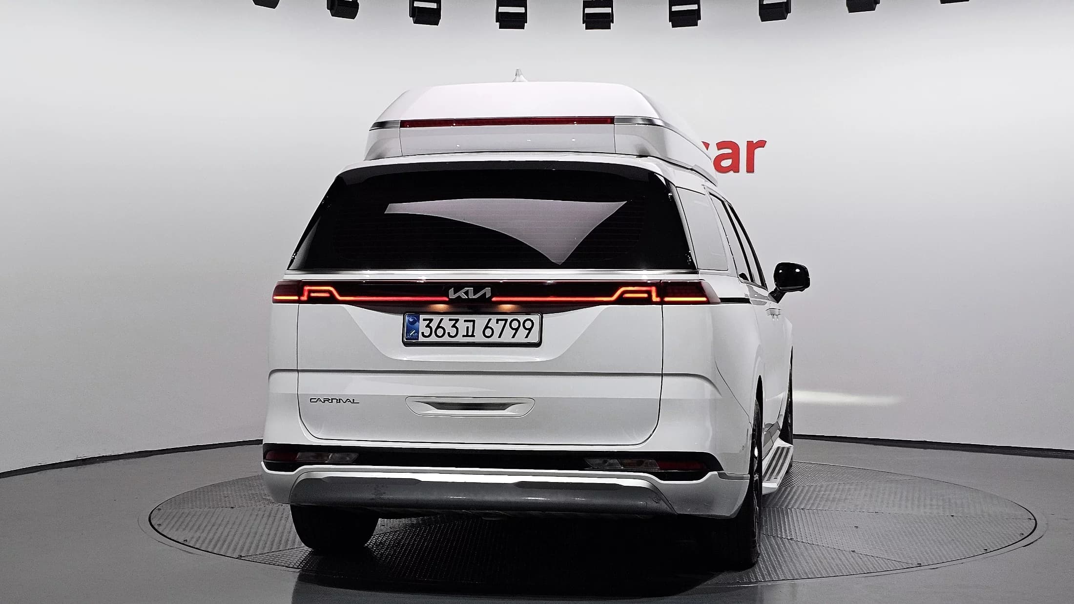 Kia Carnival Gasoline 9-Seater Hi-Limousine Signature, 2023 г. 40832 км. — фото 4