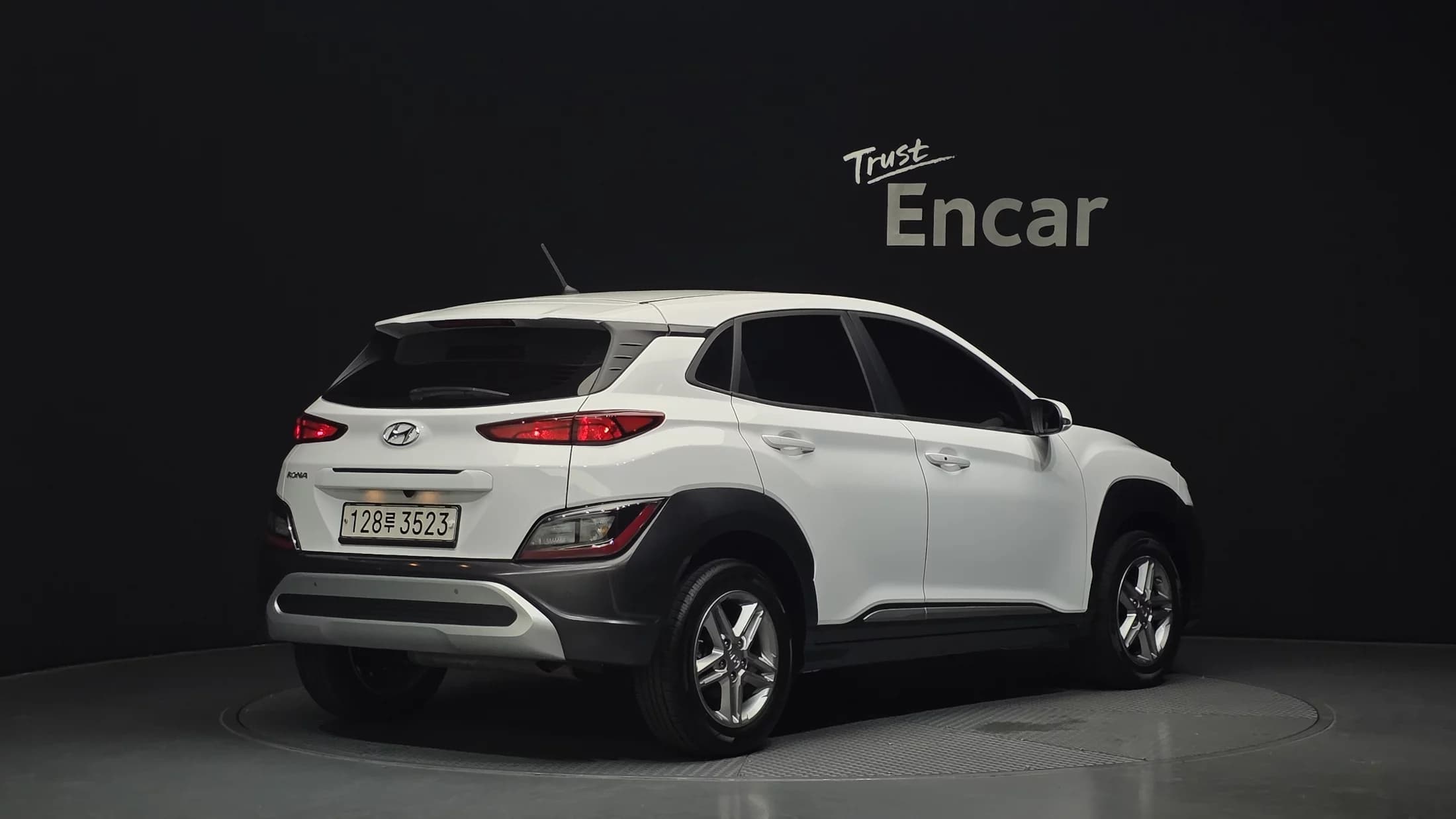 Hyundai Kona Gasoline 2.0 2WD Modern, 2022 г. 105920 км. — фото 2