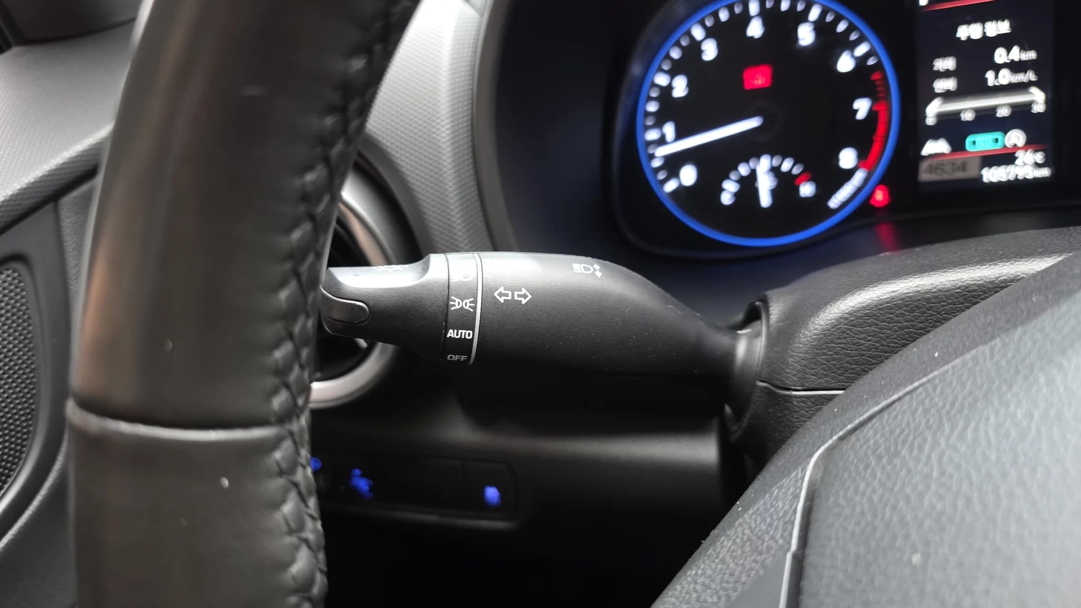 Hyundai Kona Gasoline 2.0 2WD Modern, 2022 г. 105920 км. — фото 17