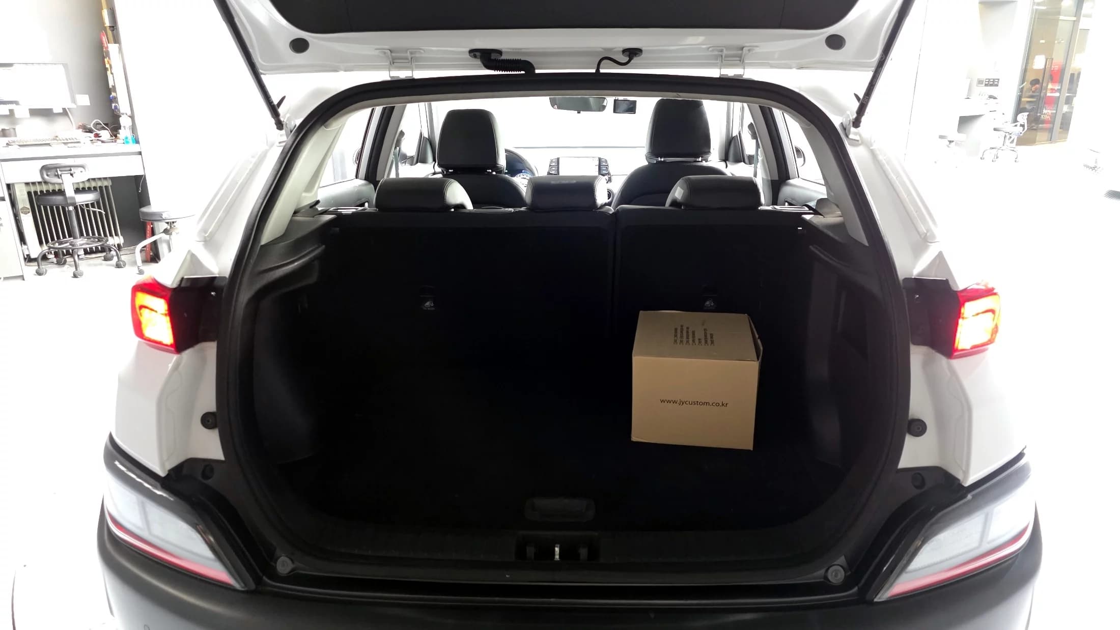 Hyundai Kona Gasoline 2.0 2WD Modern, 2022 г. 105920 км. — фото 20
