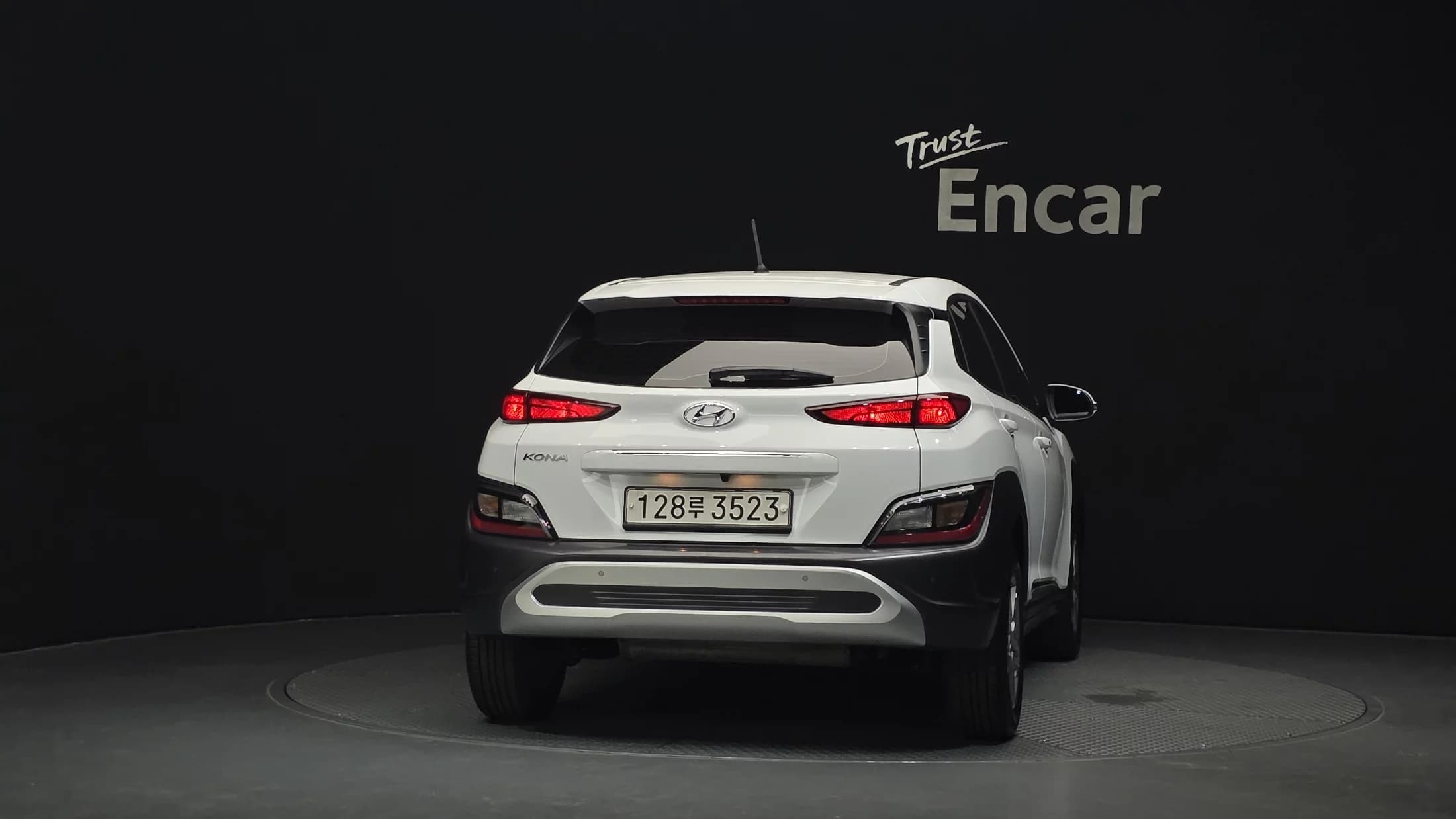 Hyundai Kona Gasoline 2.0 2WD Modern, 2022 г. 105920 км. — фото 4
