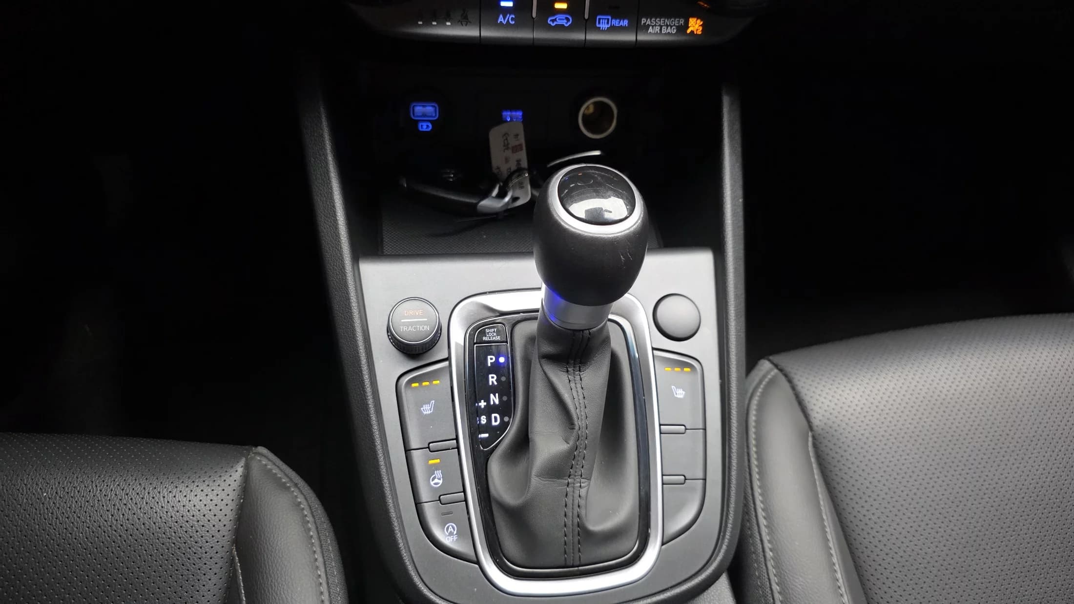 Hyundai Kona Gasoline 2.0 2WD Modern, 2022 г. 105920 км. — фото 9