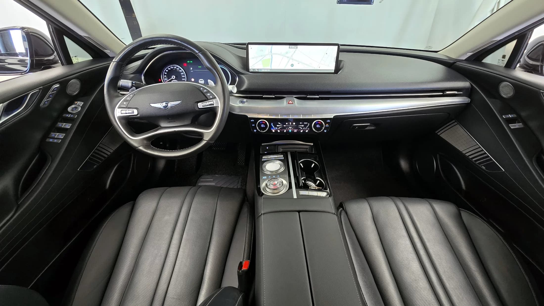 Genesis Electrified G80 e-AWD, электромобиль, 2022 г. 98498 км. — фото 7