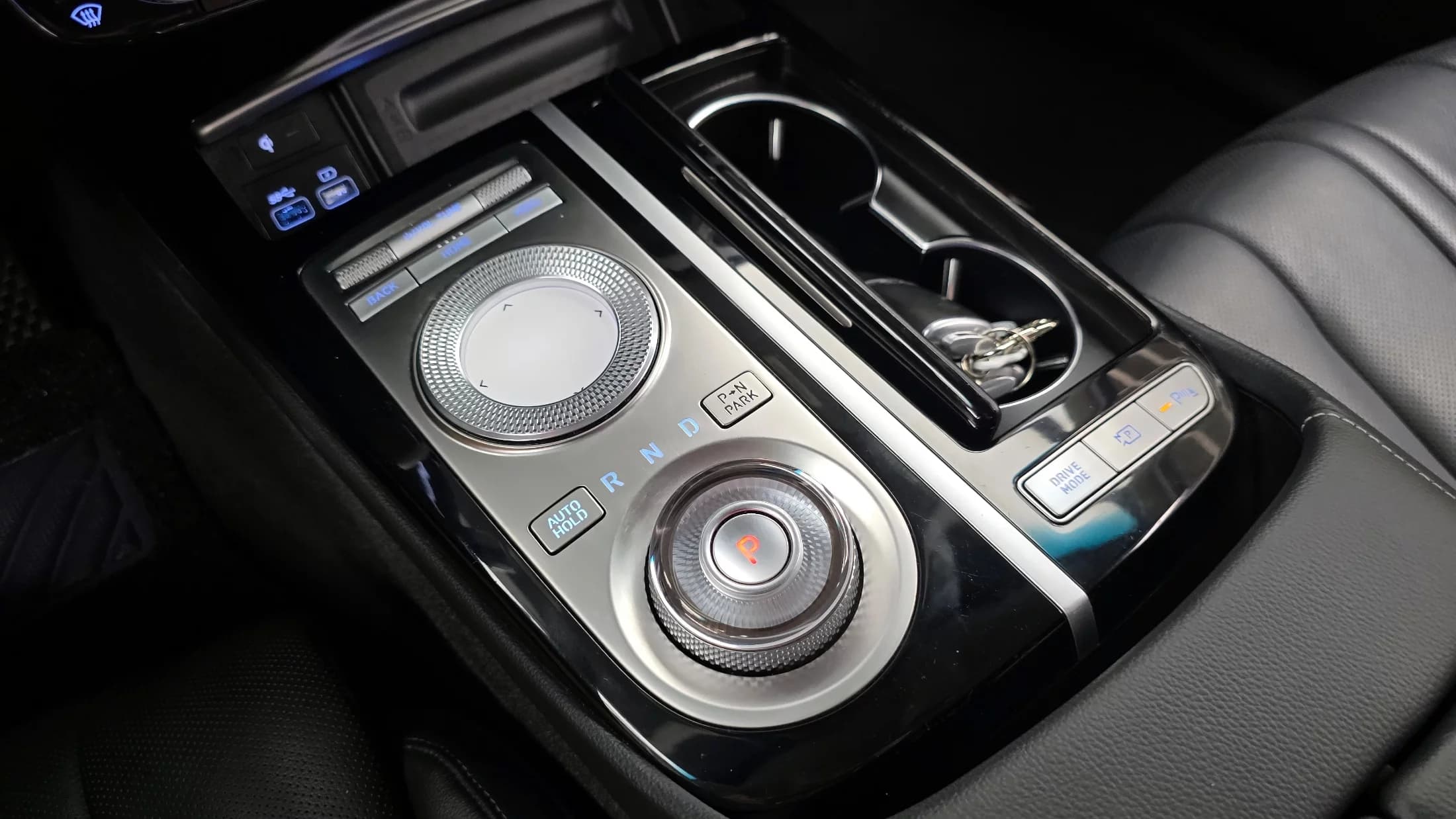 Genesis Electrified G80 e-AWD, электромобиль, 2022 г. 98498 км. — фото 9
