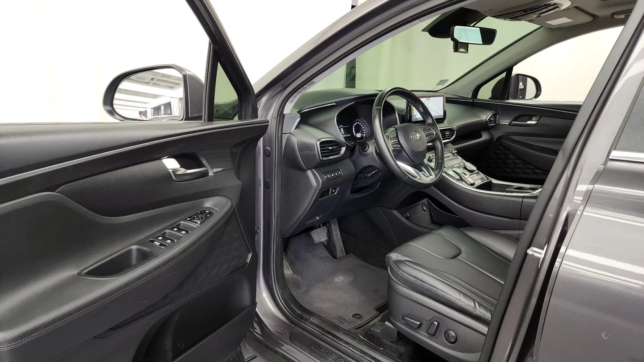 Hyundai Santa Fe HEV 1.6 2WD Prestige, гибрид, 2021 г. 111396 км. — фото 10
