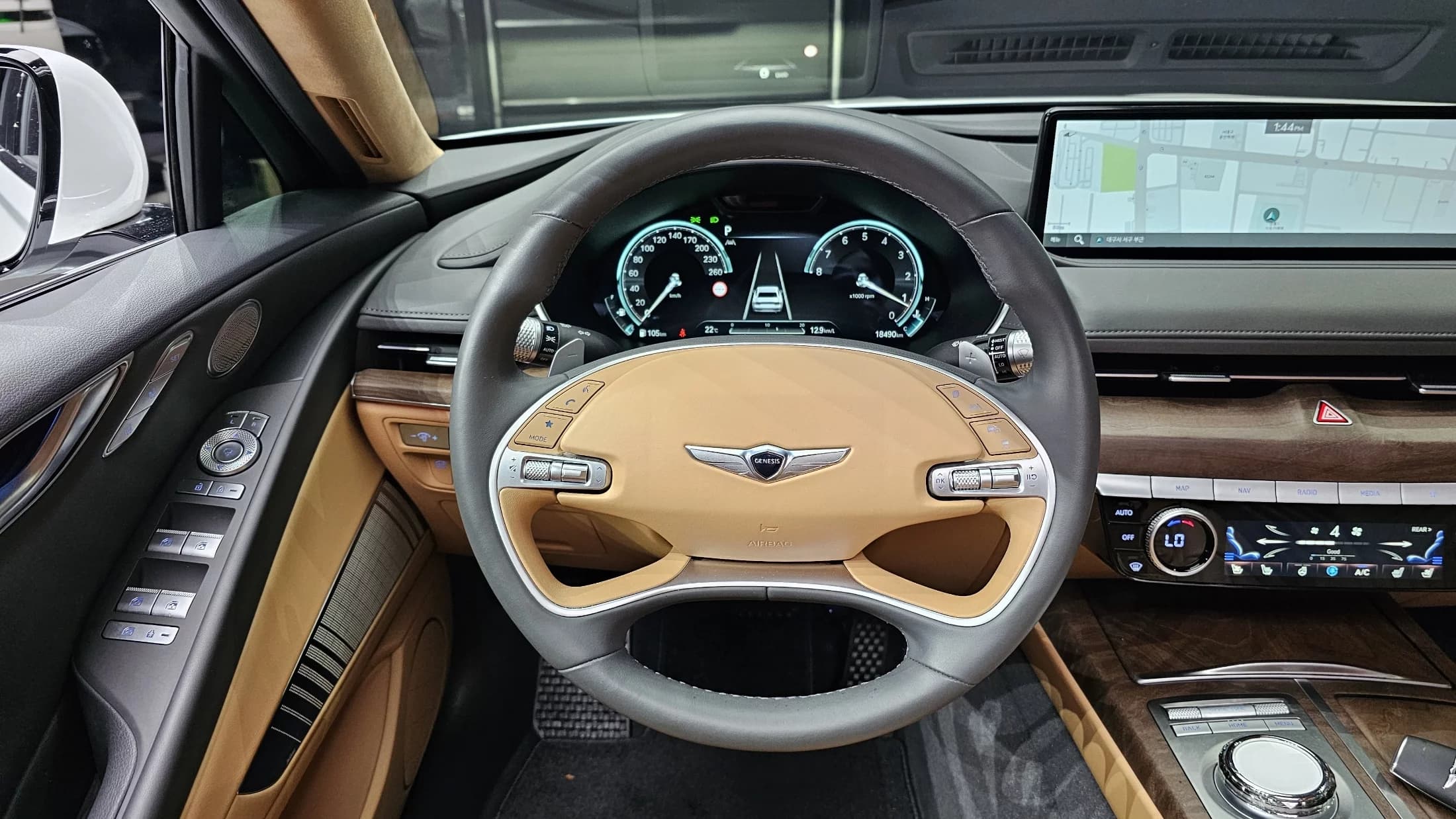 Genesis G80 Gasoline 2.5 Turbo AWD, 2023 г. 18492 км. — фото 13