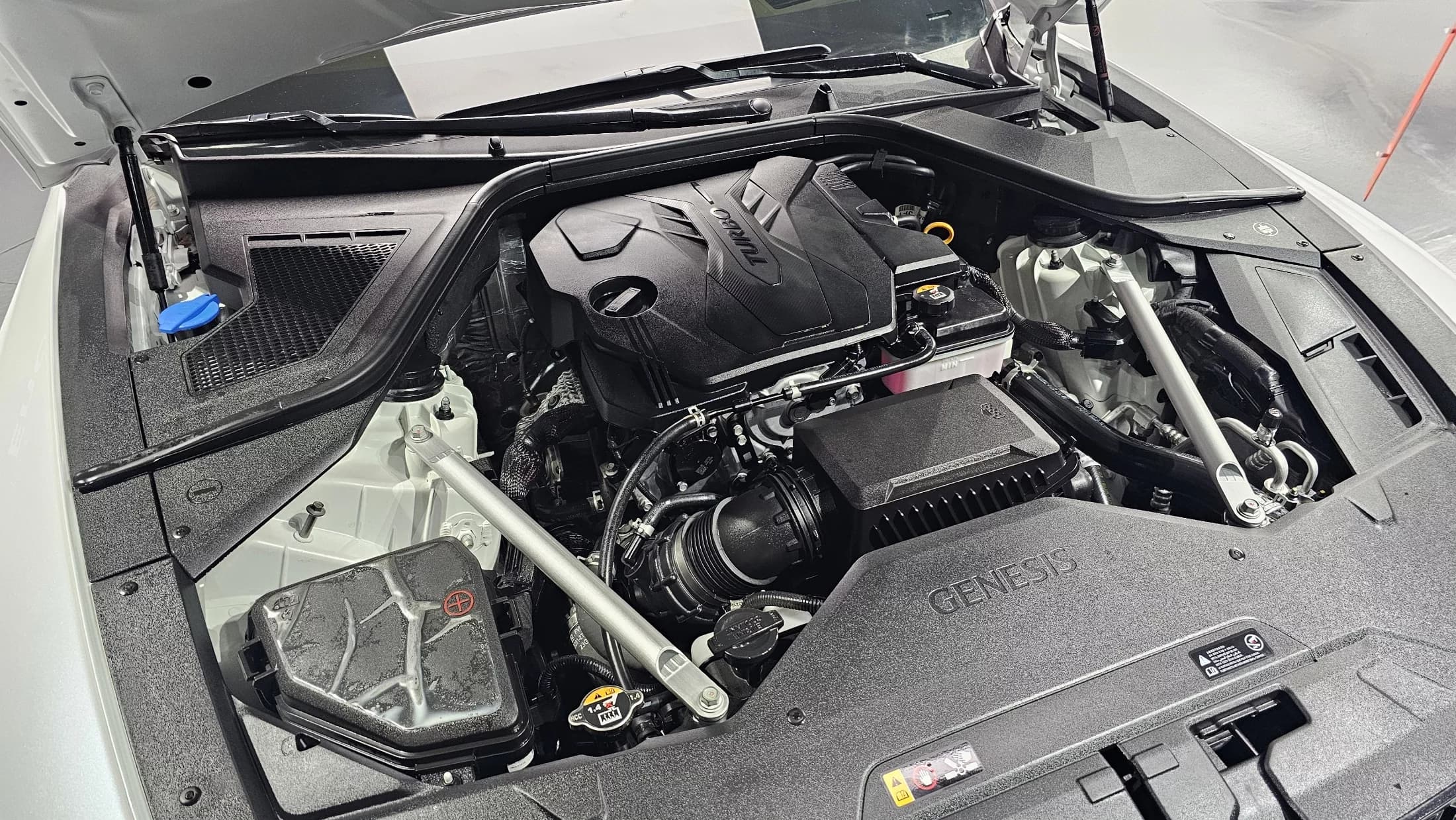 Genesis G80 Gasoline 2.5 Turbo AWD, 2023 г. 18492 км. — фото 6