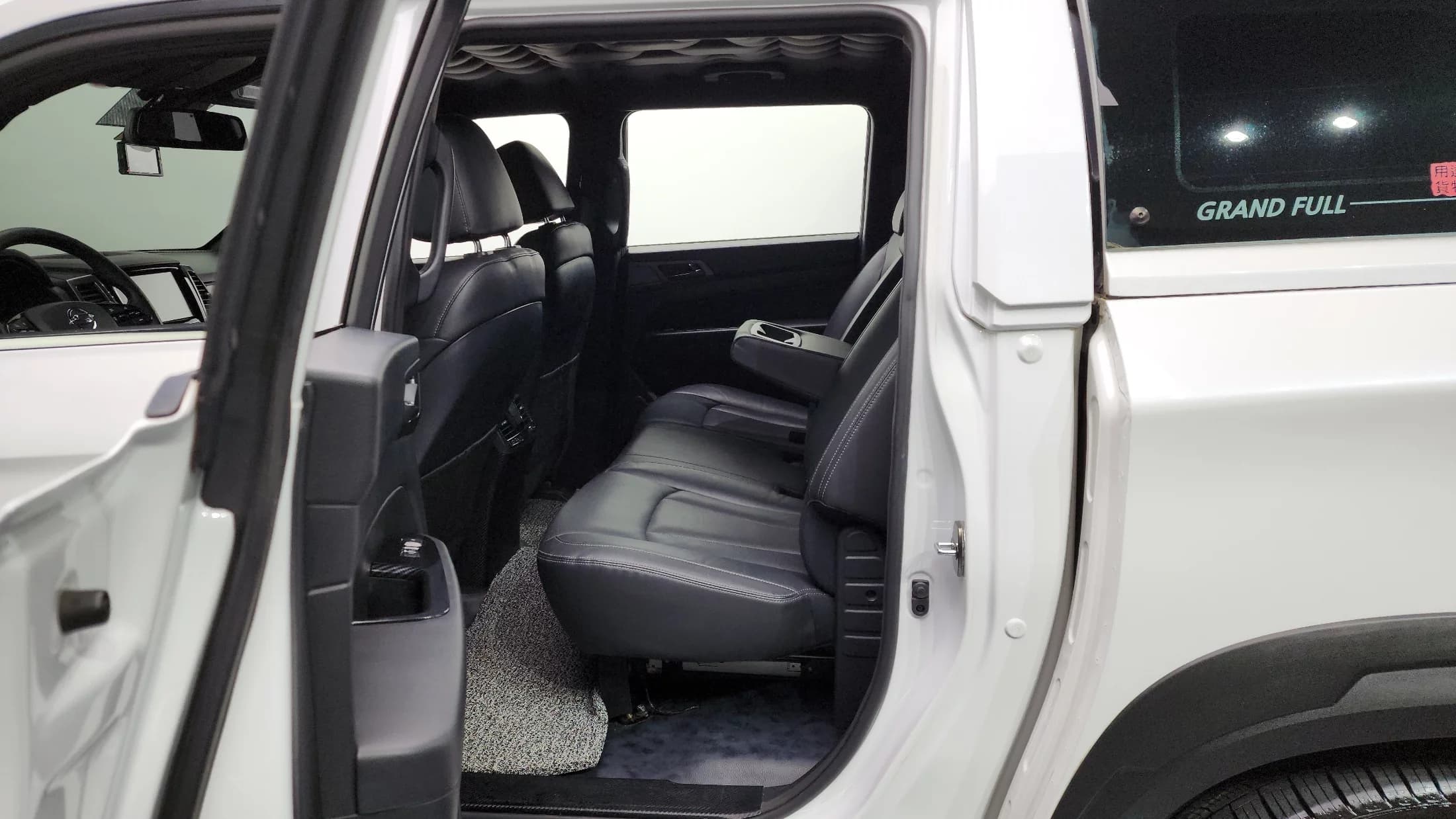 SsangYong Rexton Diesel 2.2 4WD Noblesse, 2023 г. 113052 км. — фото 11
