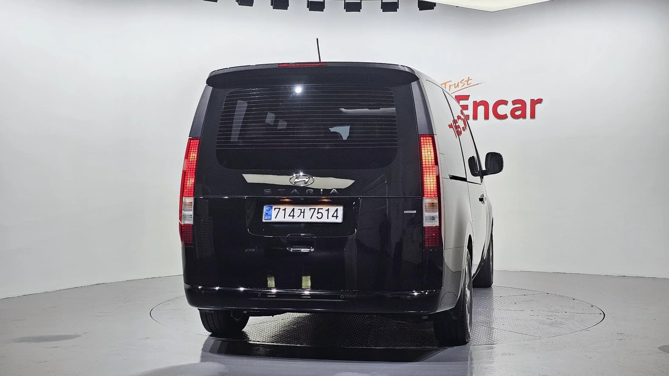 Hyundai Staria 4WD Tourer 11-Seater Modern, 2022 г. 39283 км. — фото 4