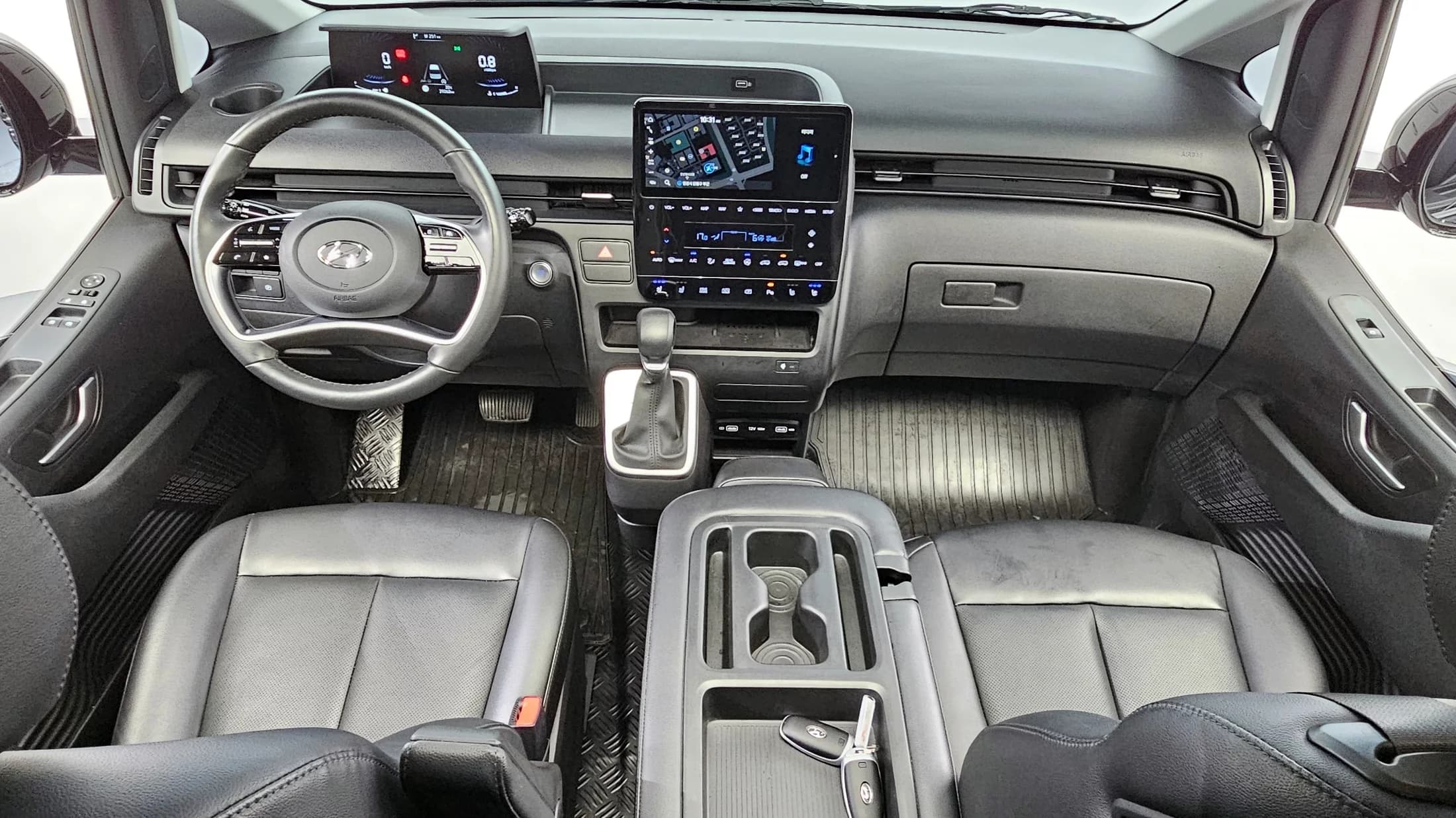 Hyundai Staria 4WD Tourer 11-Seater Modern, 2022 г. 39283 км. — фото 7