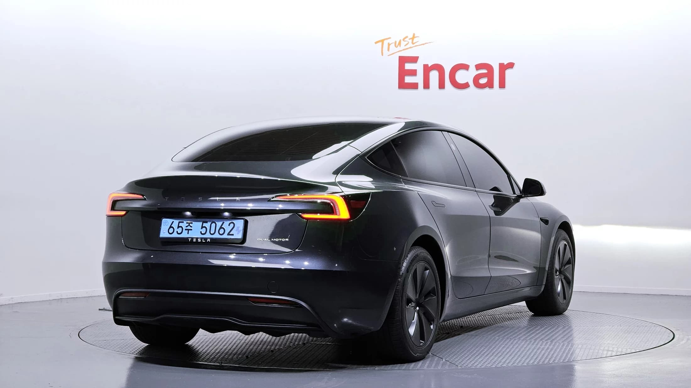 Tesla MODEL 3 Long Range, электромобиль, 2025 г. 9421 км. — фото 2