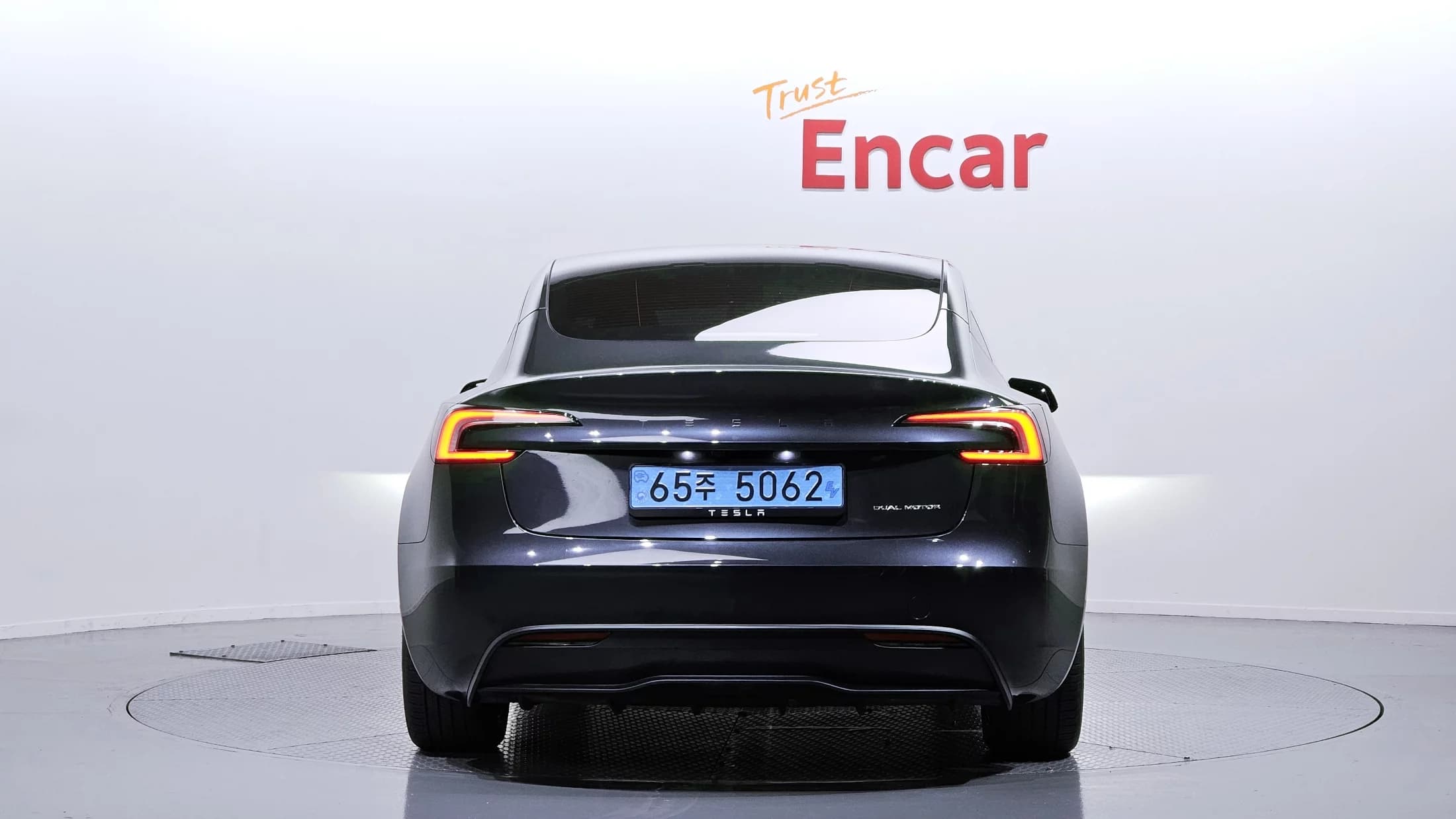 Tesla MODEL 3 Long Range, электромобиль, 2025 г. 9421 км. — фото 4