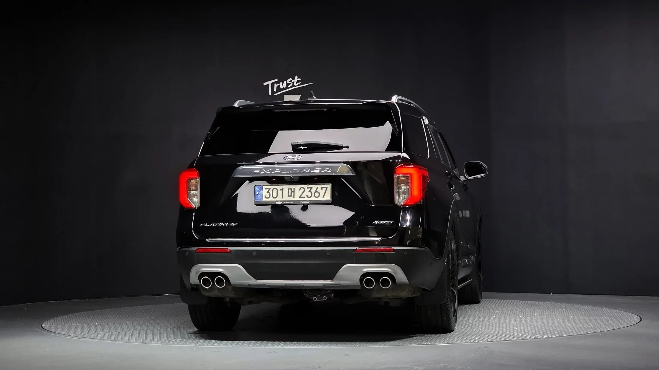 Ford EXPLORER 3.0 Platinum 4WD, 2023 г. 48588 км. — фото 4