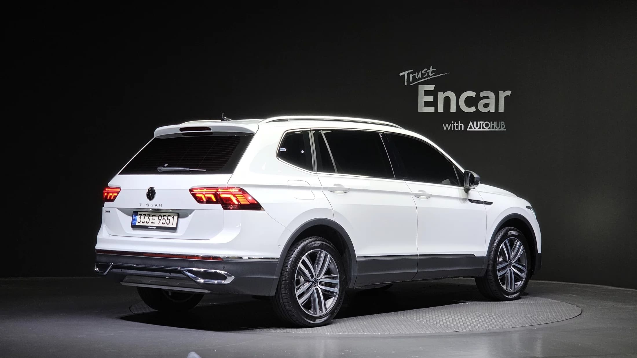 Volkswagen TIGUAN 2.0 TSI Prestige, 2023 г. 6933 км. — фото 2