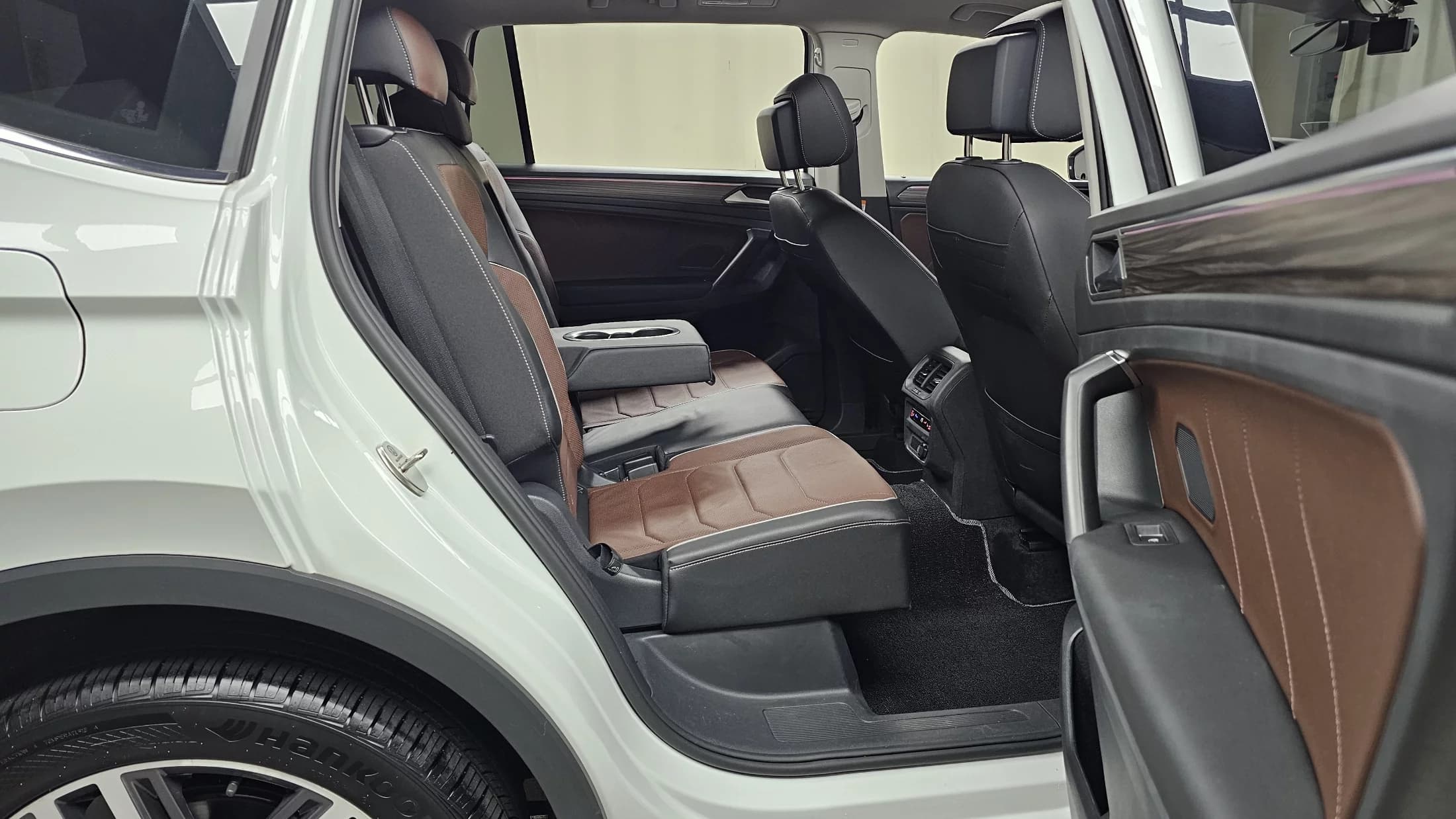 Volkswagen TIGUAN 2.0 TSI Prestige, 2023 г. 6933 км. — фото 12